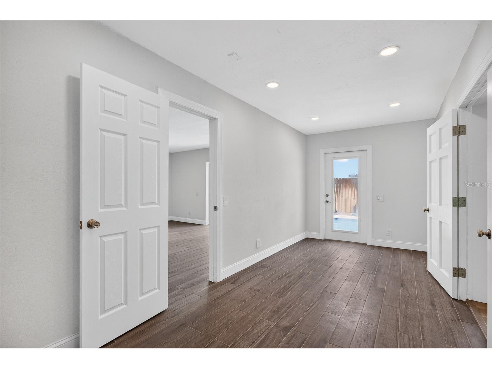 7919 Causeway Boulevard S Saint Petersburg FL 33707 TB8493139 image19