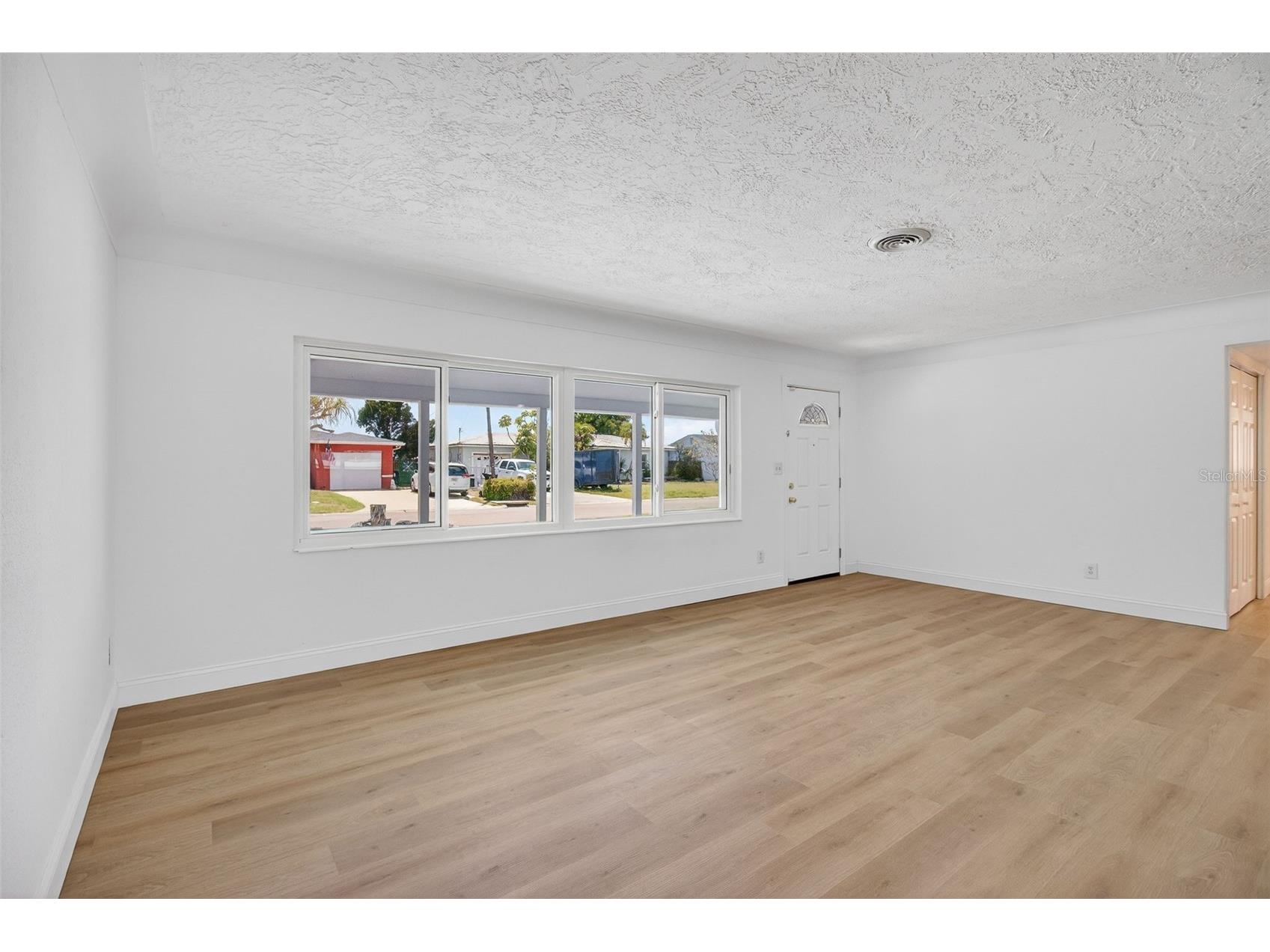 7919 Causeway Boulevard S Saint Petersburg FL 33707 TB8493139 image5