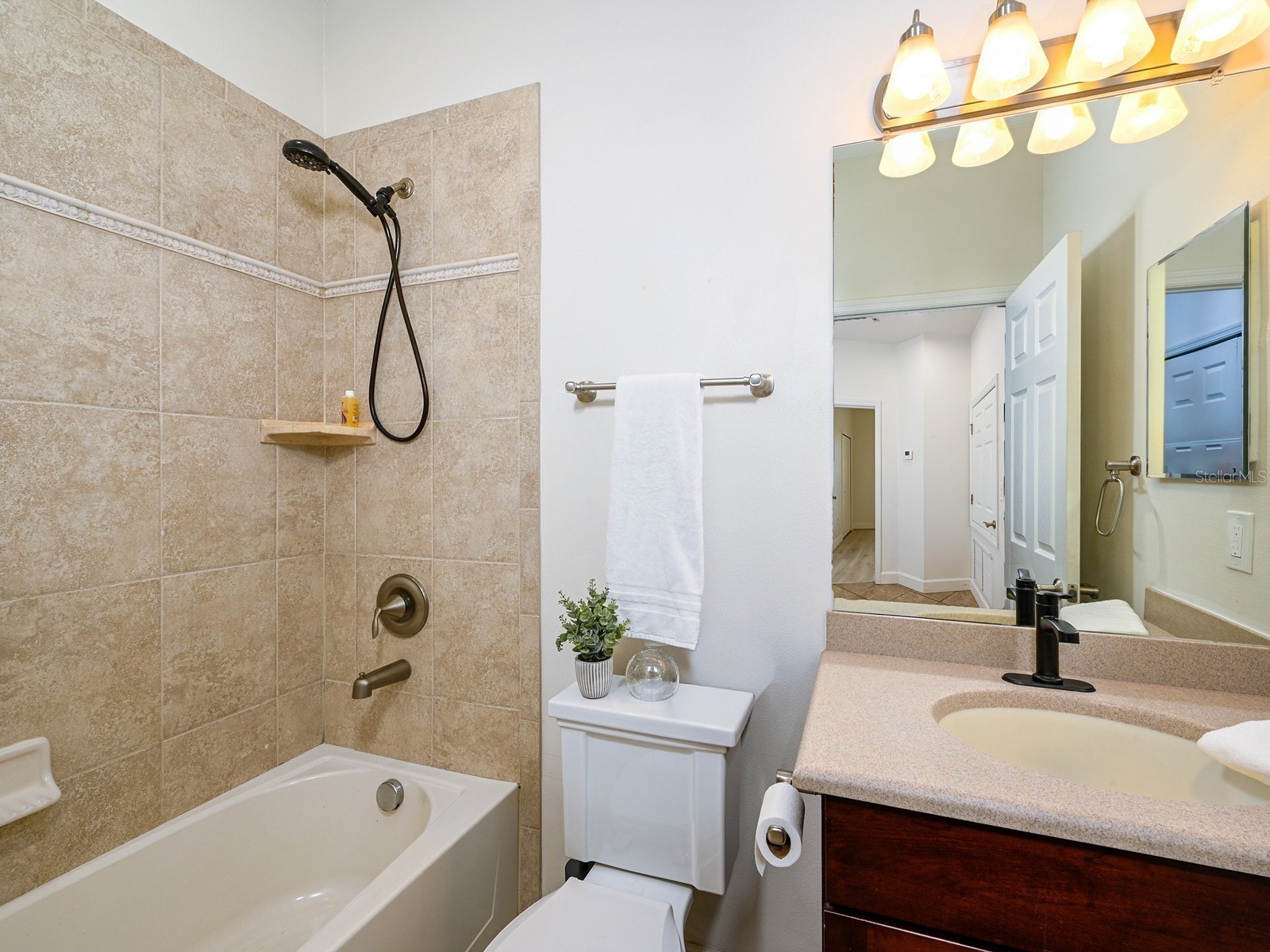 7919 Limestone Lane #13-204 Sarasota FL 34233 A4684105 image18