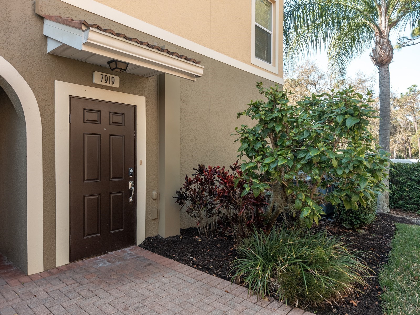 7919 Limestone Lane #13-204 Sarasota FL 34233 A4684105 image2