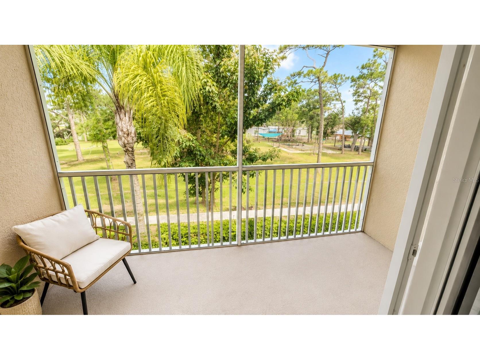 7919 Limestone Lane #13-204 Sarasota FL 34233 A4695902 image10