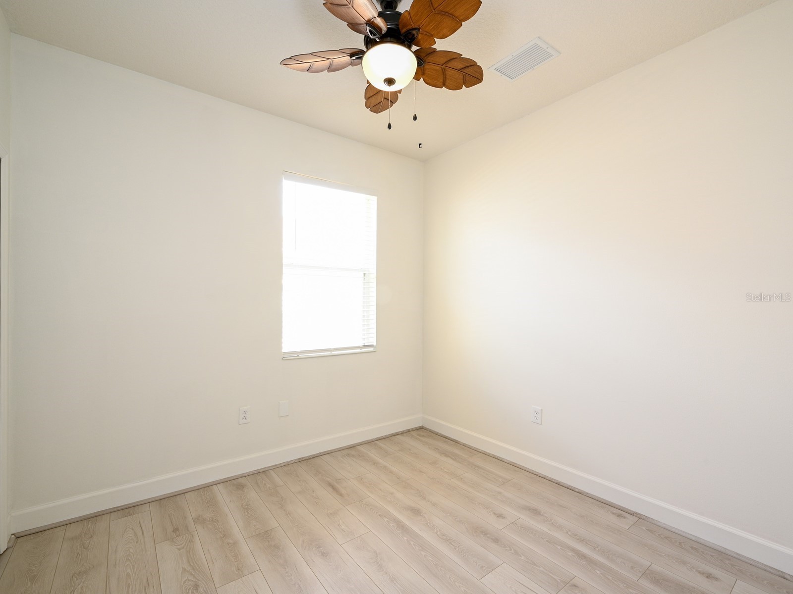 7919 Limestone Lane #13-204 Sarasota FL 34233 A4697368 image16