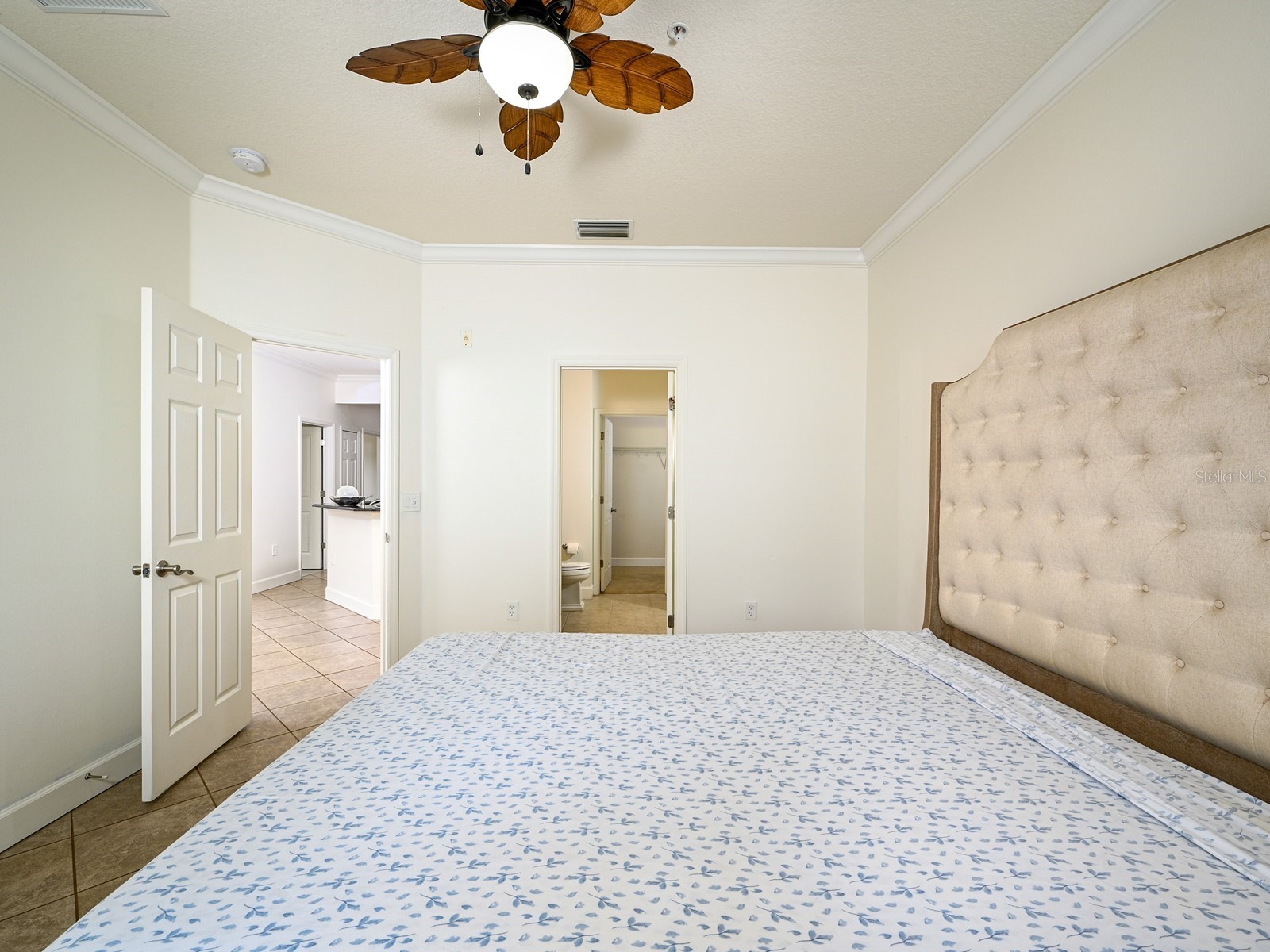 7919 Limestone Lane #13-204 Sarasota FL 34233 A4697368 image20