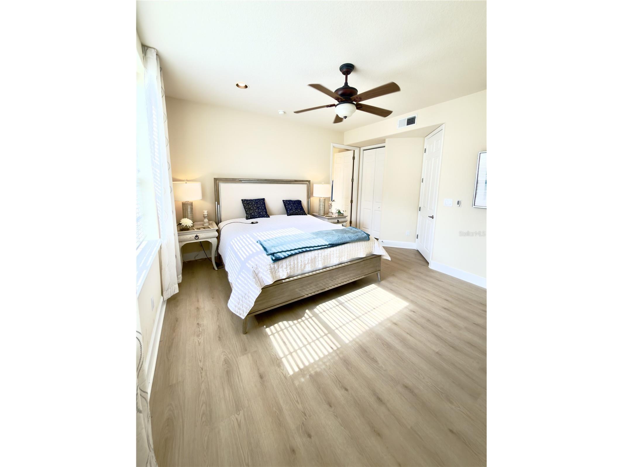 7919 St Simons Street University Park FL 34201 A4693911 image25