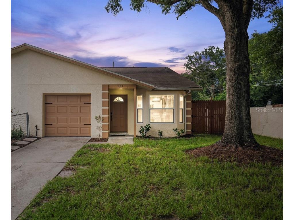 792 Dacoma Court Apopka FL 32703 S5108536 image1