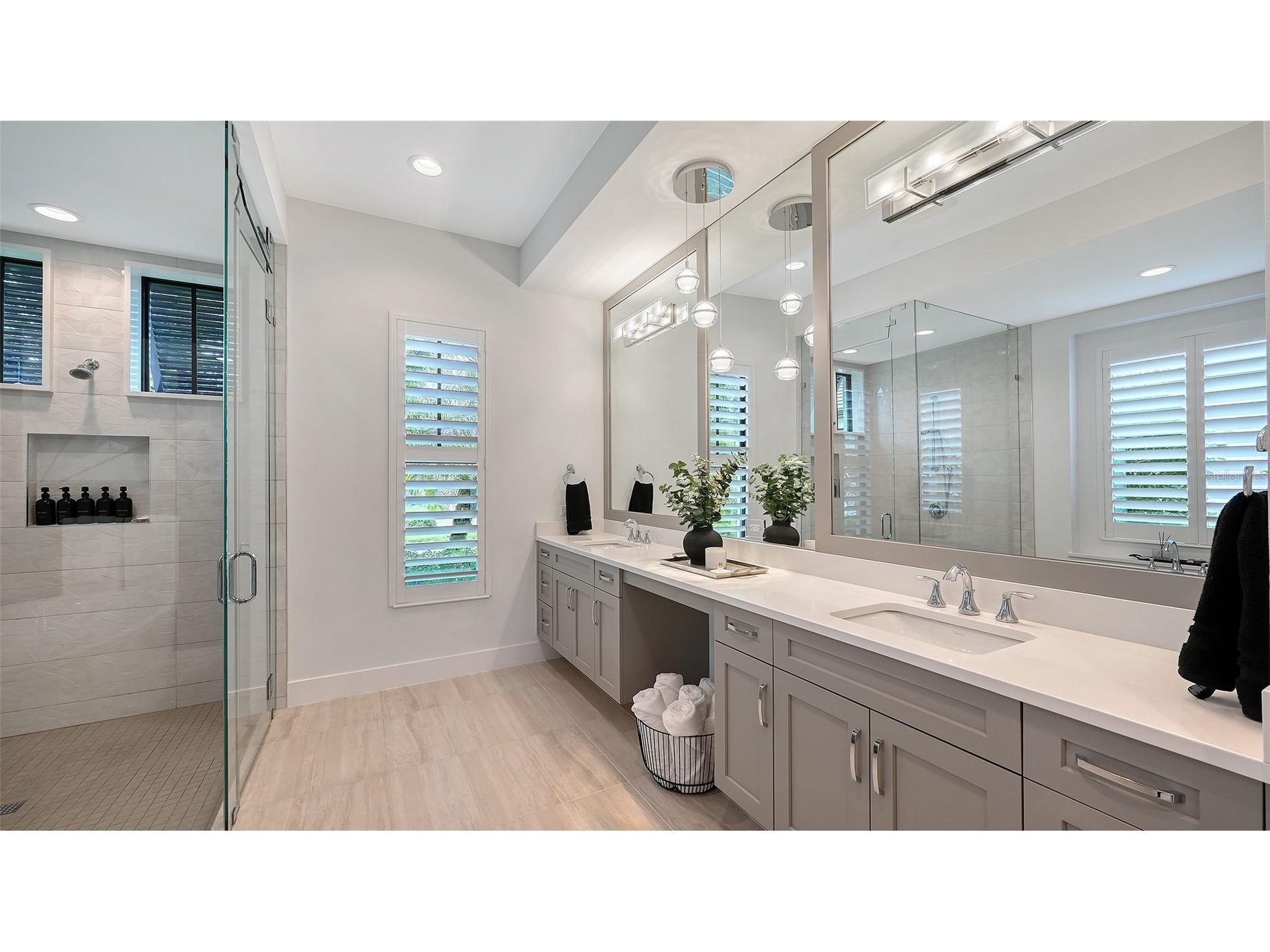 7920 Mainsail Lane Sarasota FL 34240 A4694620 image17