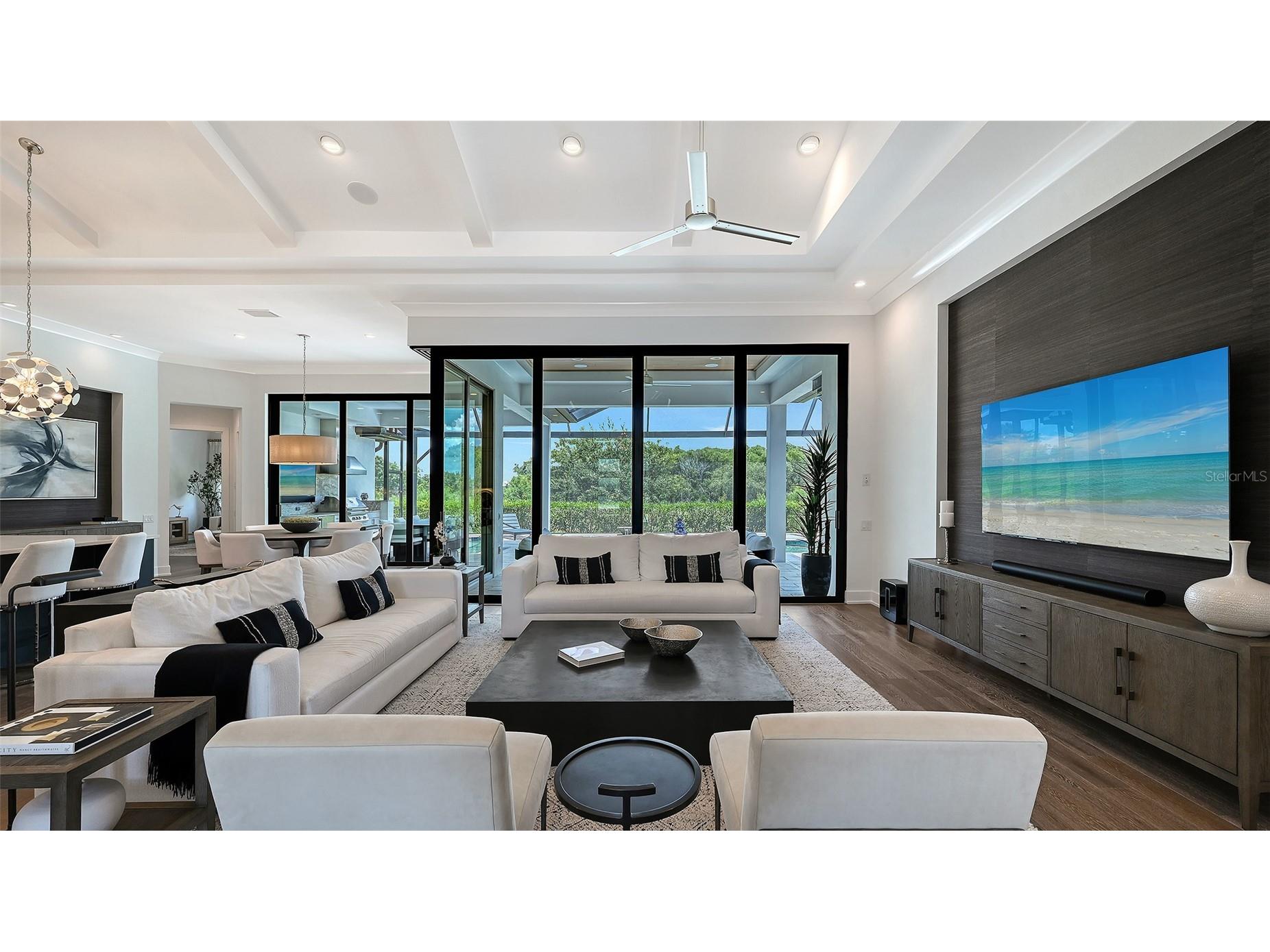 7920 Mainsail Lane Sarasota FL 34240 A4694620 image4