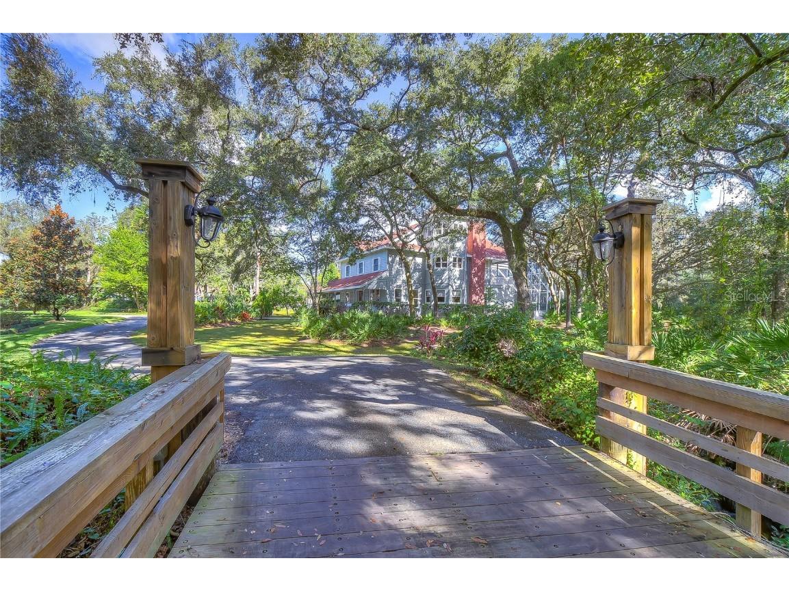 7921 Lake Saint James Lane Odessa FL 33556 T3431044 image1