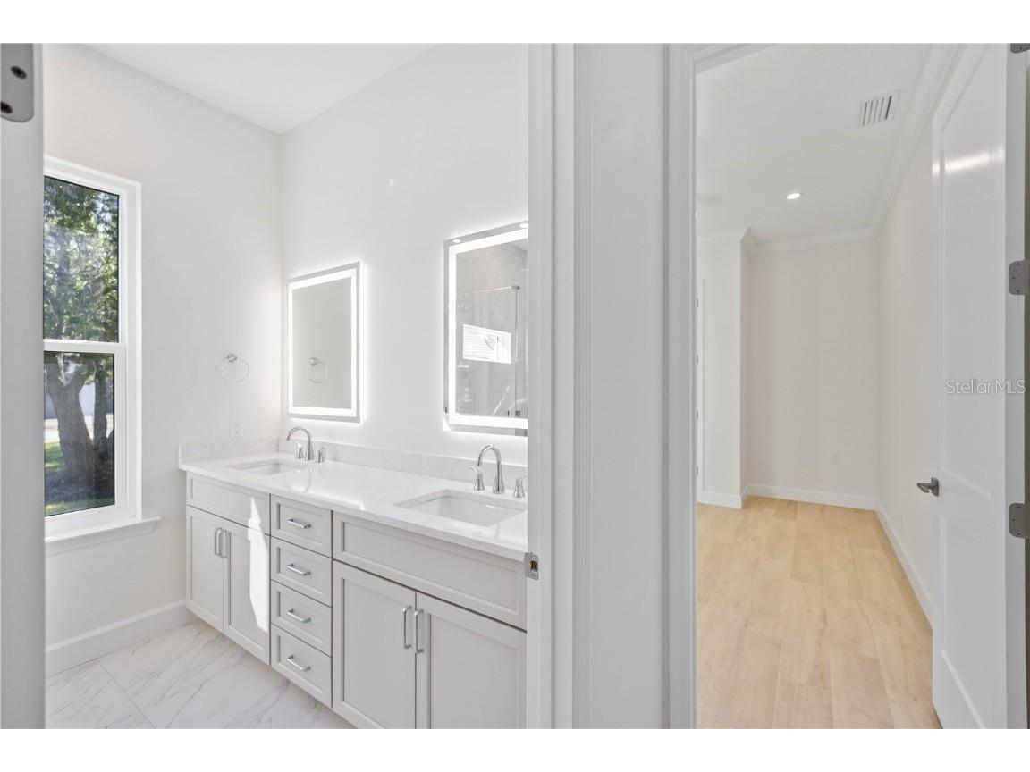 7922 Royal Birkdale Circle Lakewood Ranch FL 34202 A4673800 image22