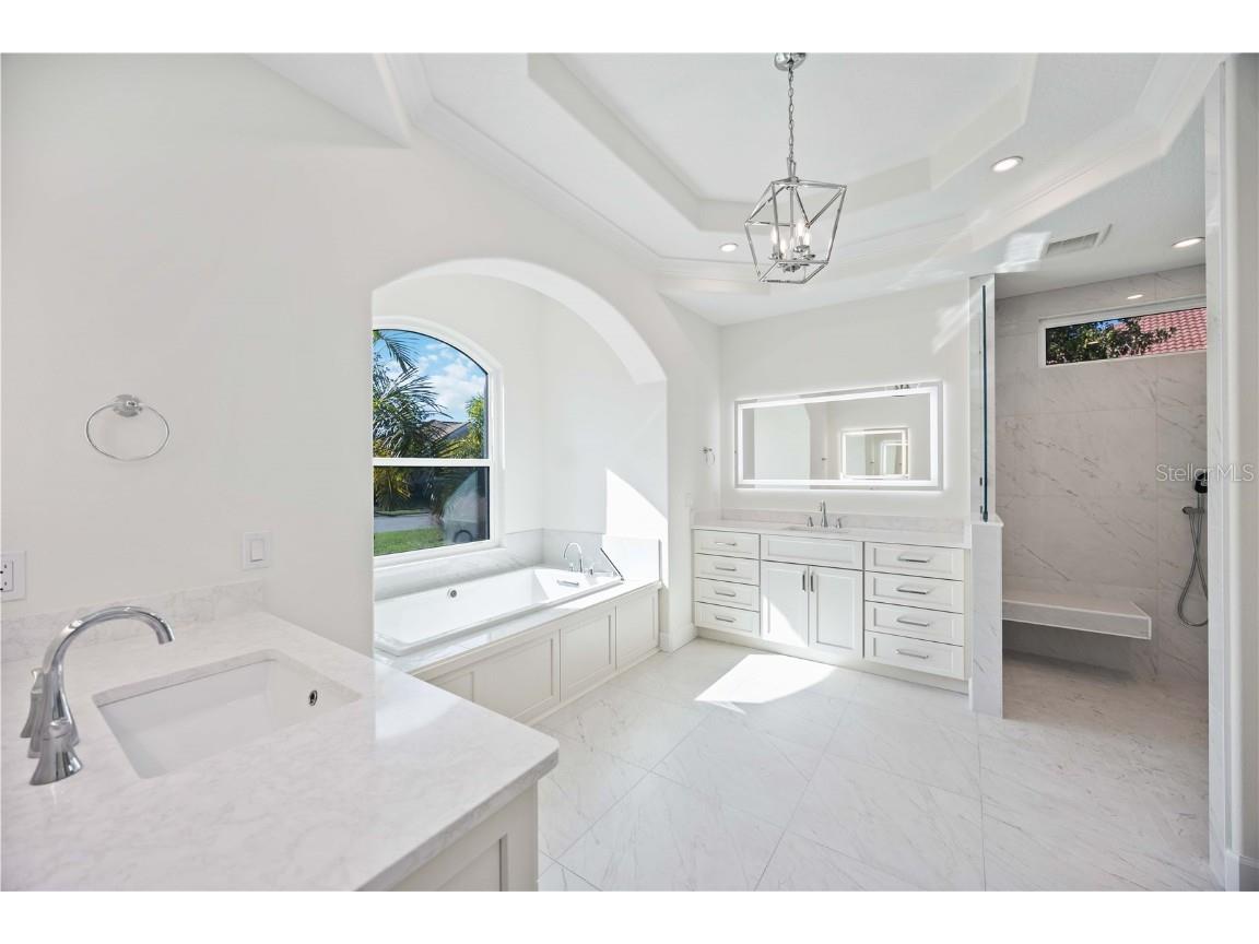 7922 Royal Birkdale Circle Lakewood Ranch FL 34202 A4673800 image6