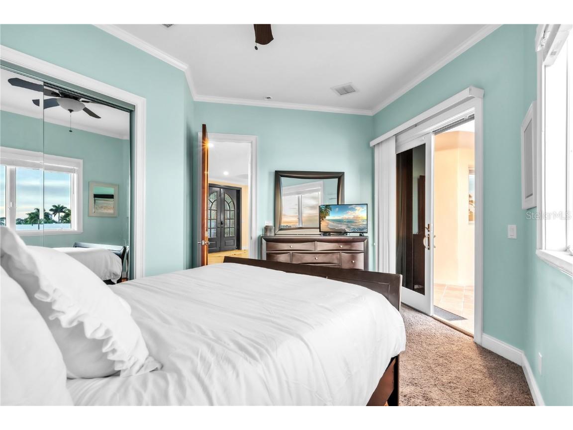 7924 3rd Avenue S Saint Petersburg FL 33707 TB8449650 image39