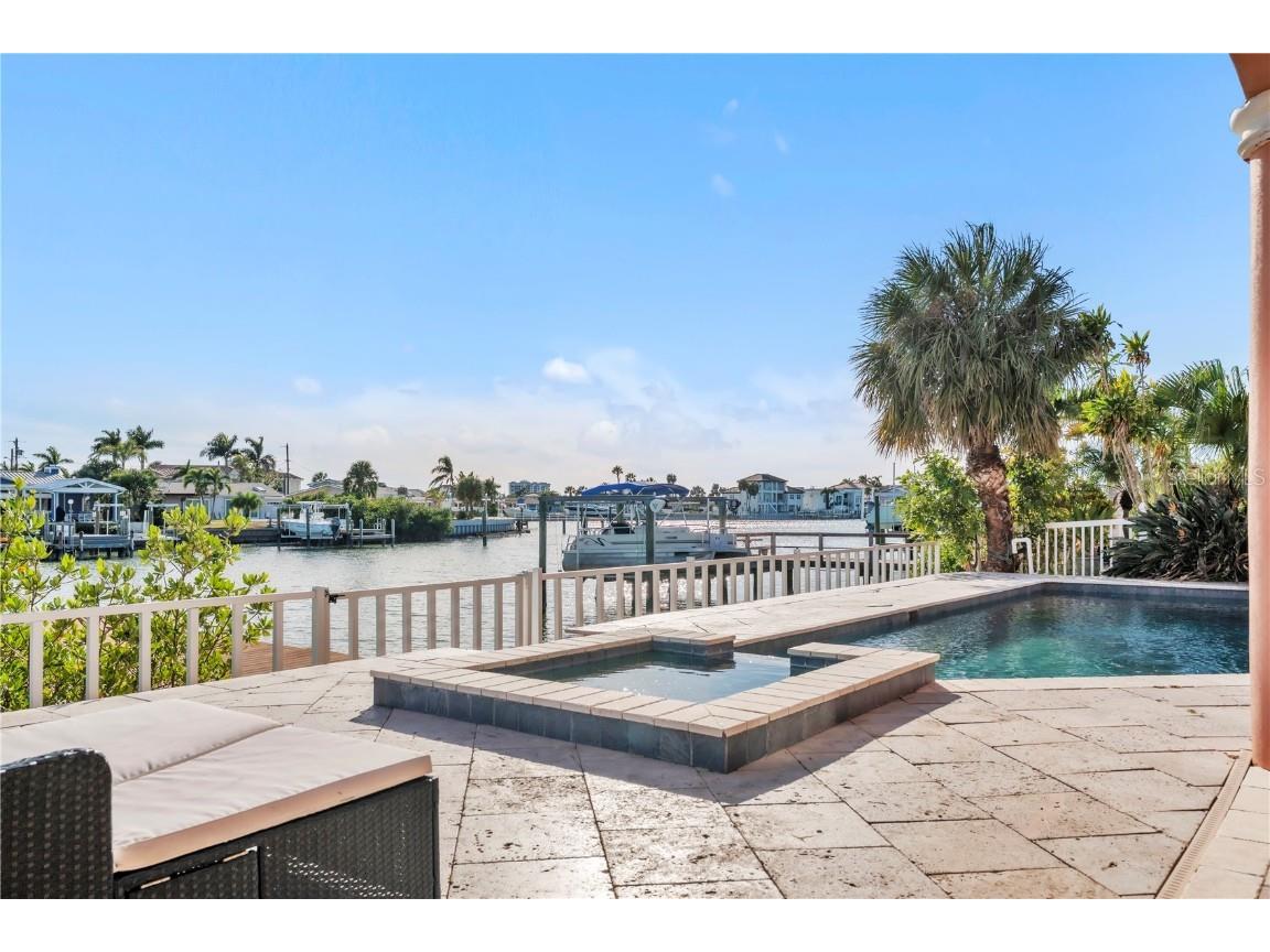 7924 3rd Avenue S Saint Petersburg FL 33707 TB8449650 image56