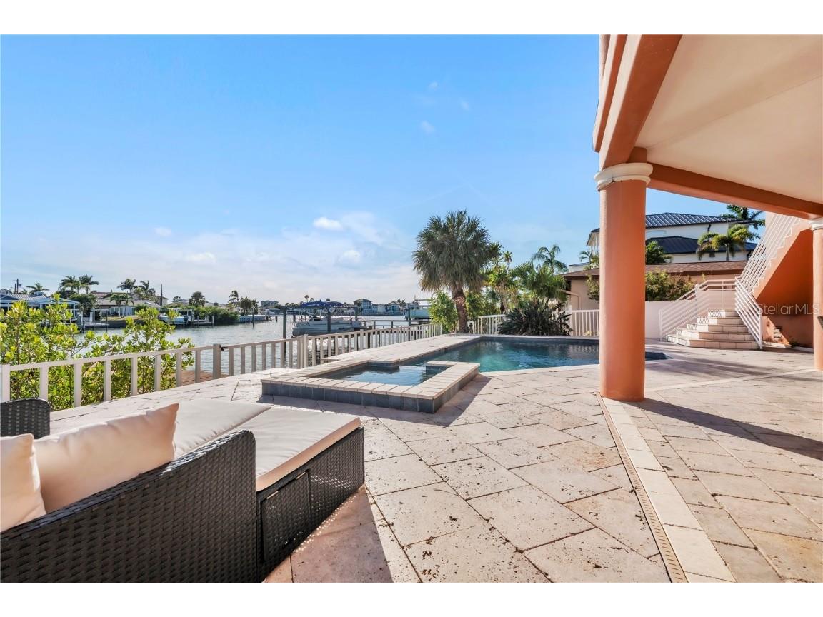 7924 3rd Avenue S Saint Petersburg FL 33707 TB8449650 image59