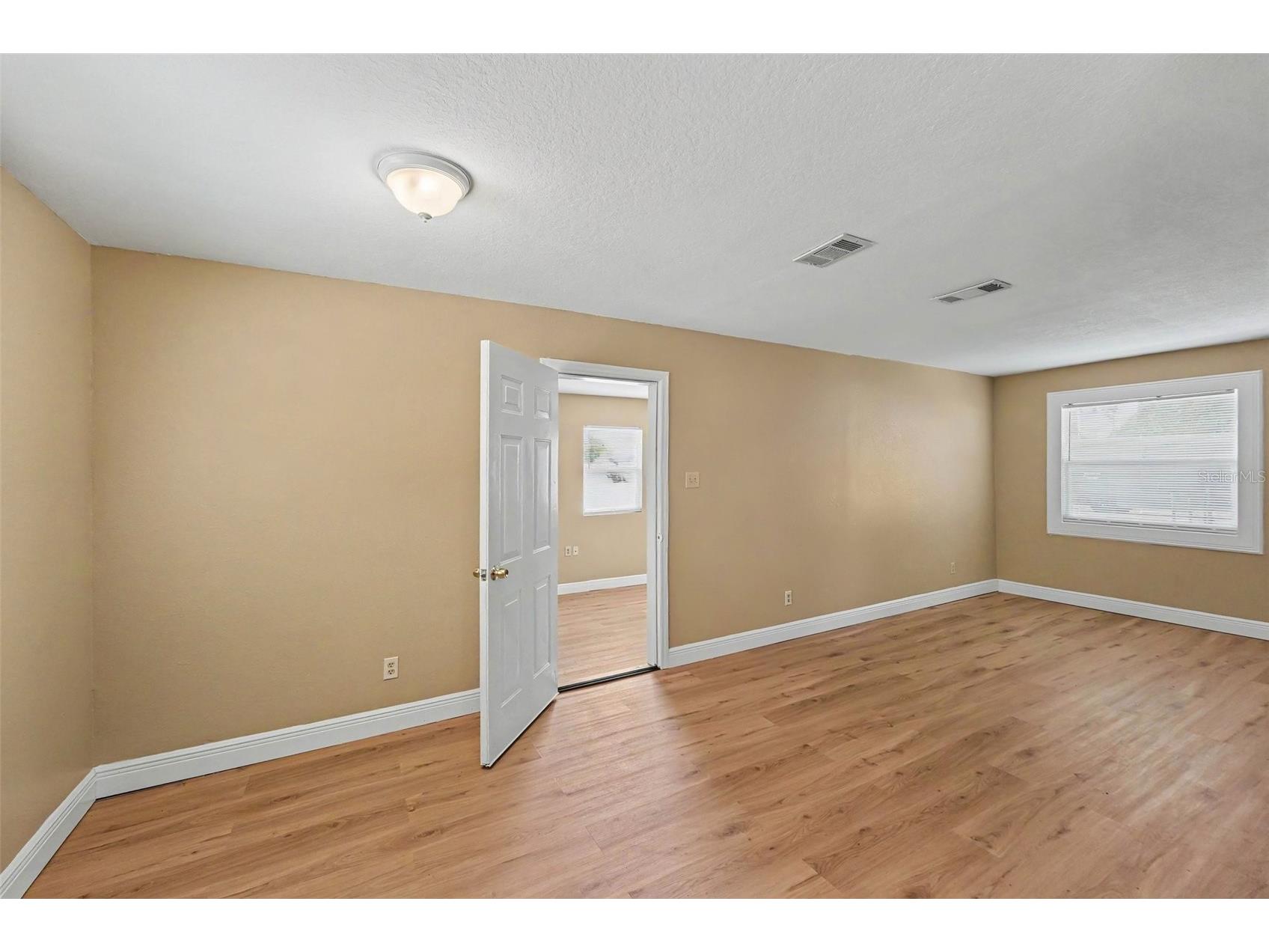 7924 Bahia Avenue Tampa FL 33619 TB8525357 image11