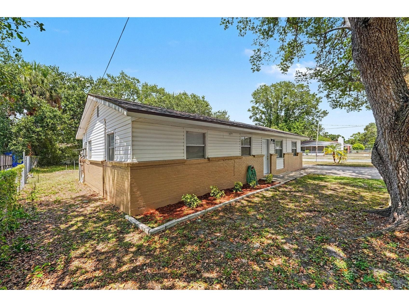 7924 Bahia Avenue Tampa FL 33619 TB8525357 image26