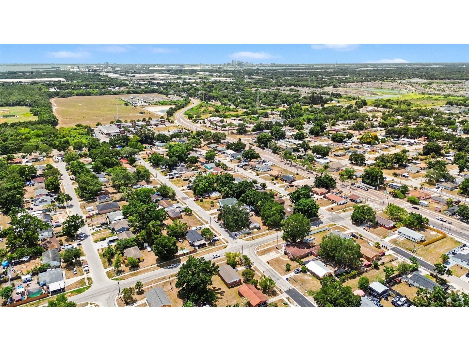 7924 Bahia Avenue Tampa FL 33619 TB8525357 image28