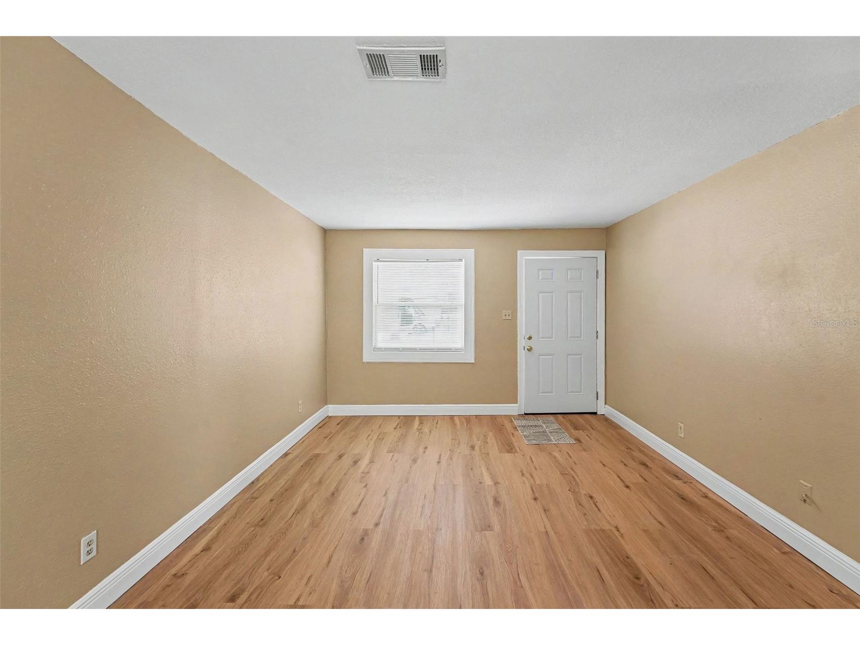 7924 Bahia Avenue Tampa FL 33619 TB8525357 image5