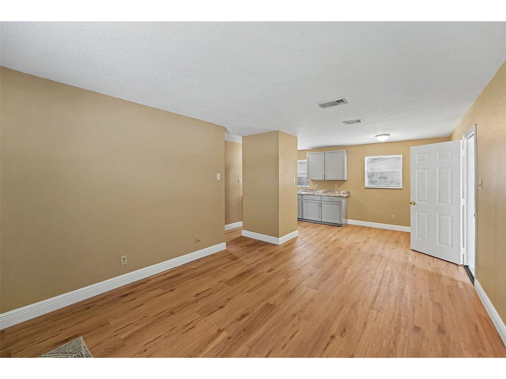 7924 Bahia Avenue Tampa FL 33619 TB8525357 image7