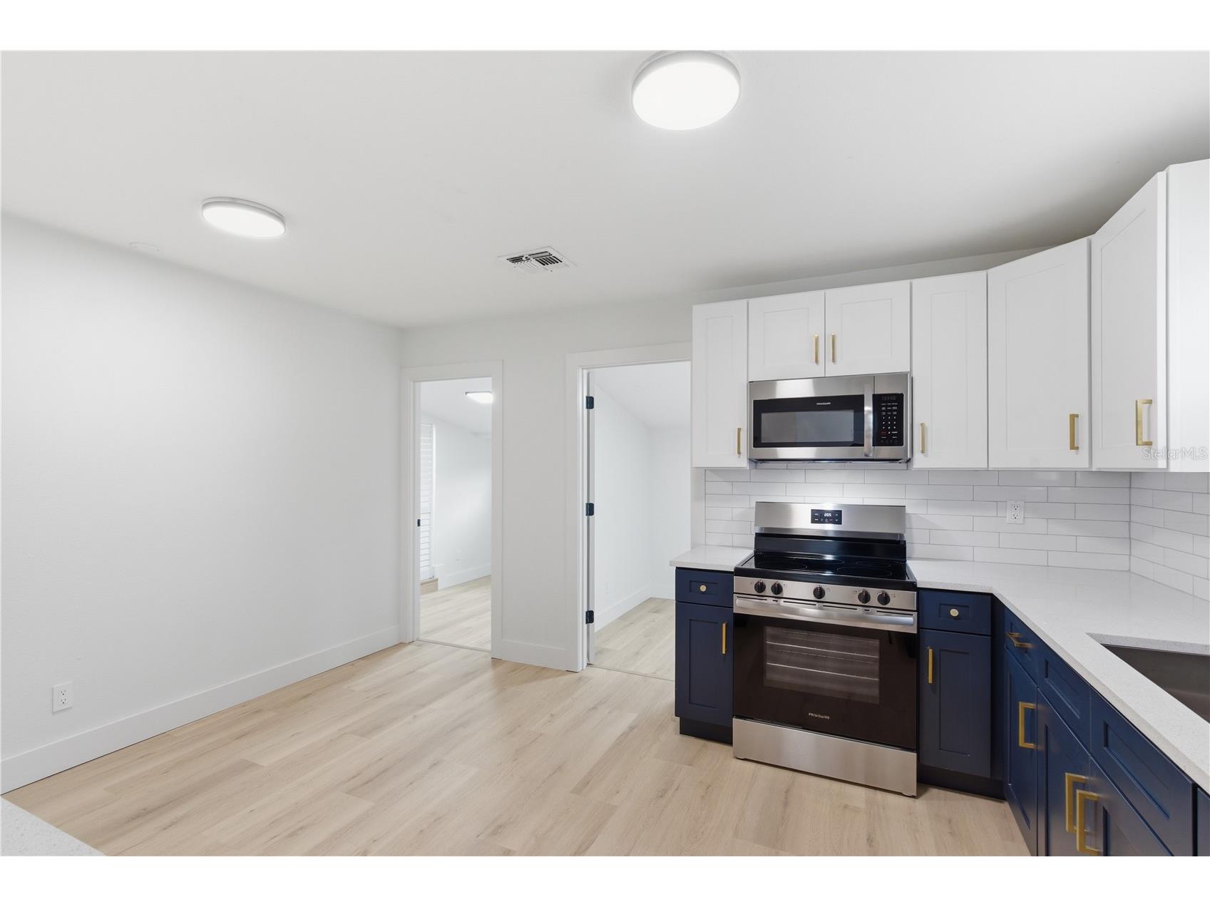 7924 Dahlia Avenue Tampa FL 33619 TB8513465 image17