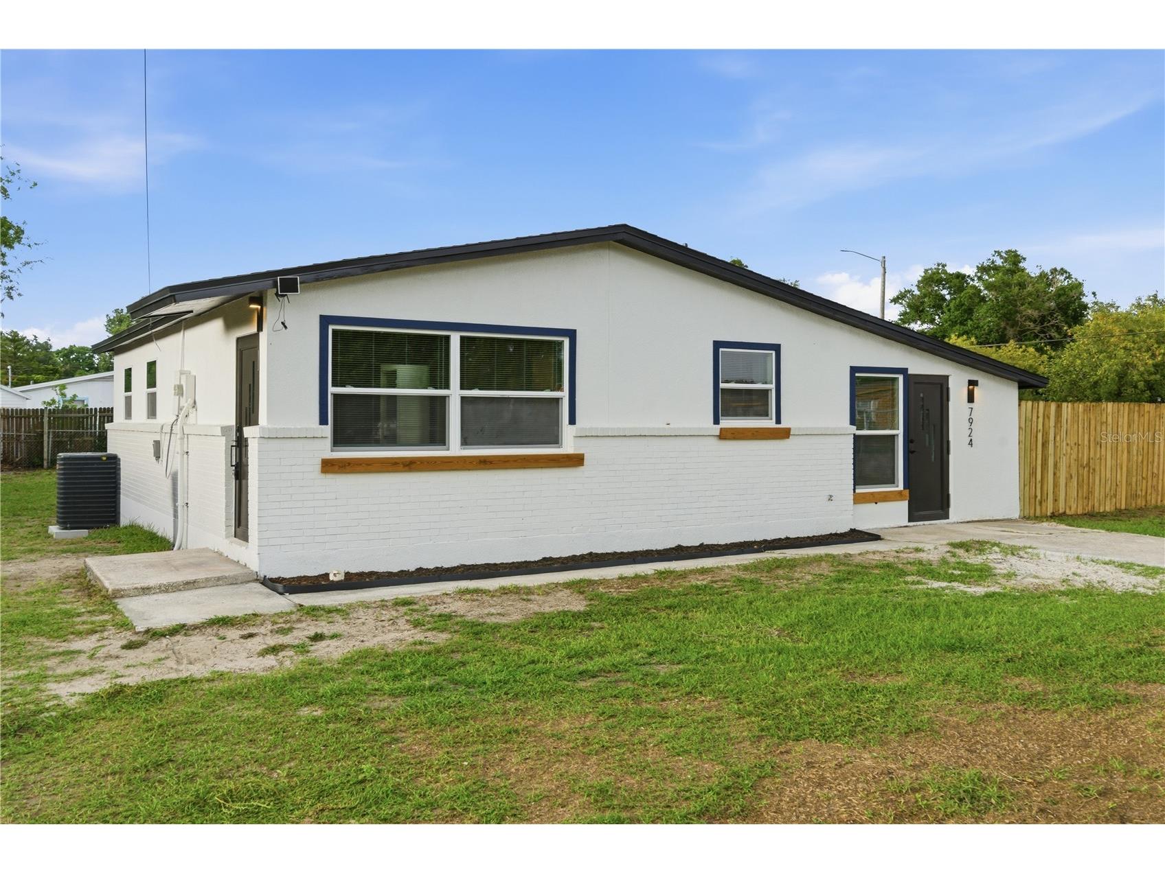 7924 Dahlia Avenue Tampa FL 33619 TB8513465 image7