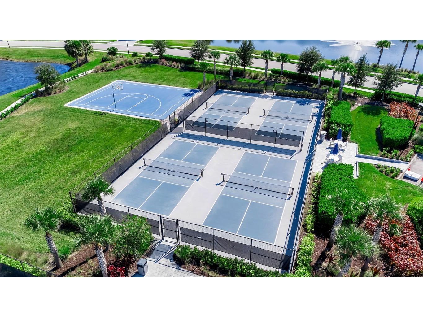 7924 Redonda Loop Lakewood Ranch FL 34202 A4668059 image63