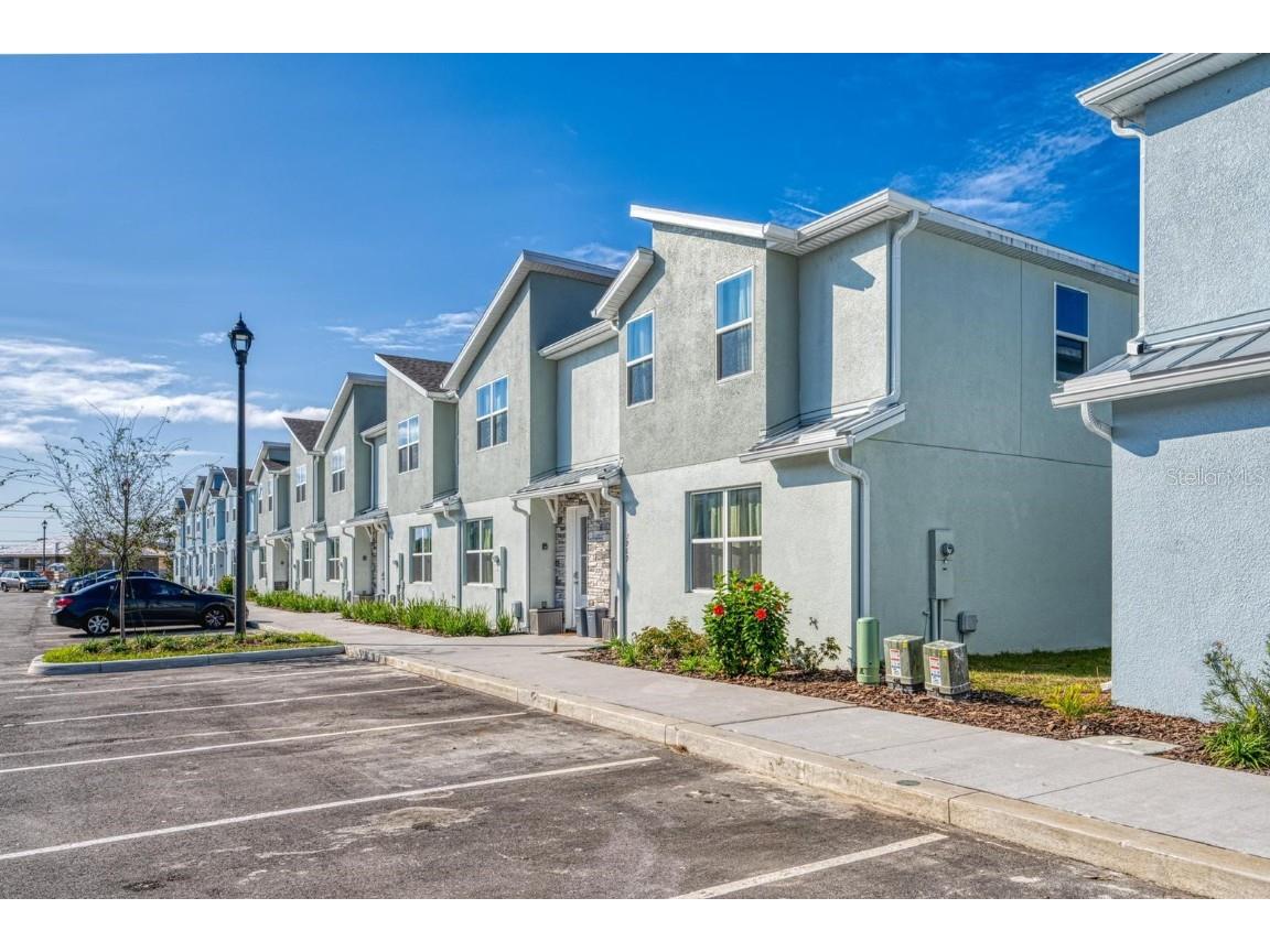 7925 Formosa Valley Place Kissimmee FL 34747 O6069528 image1