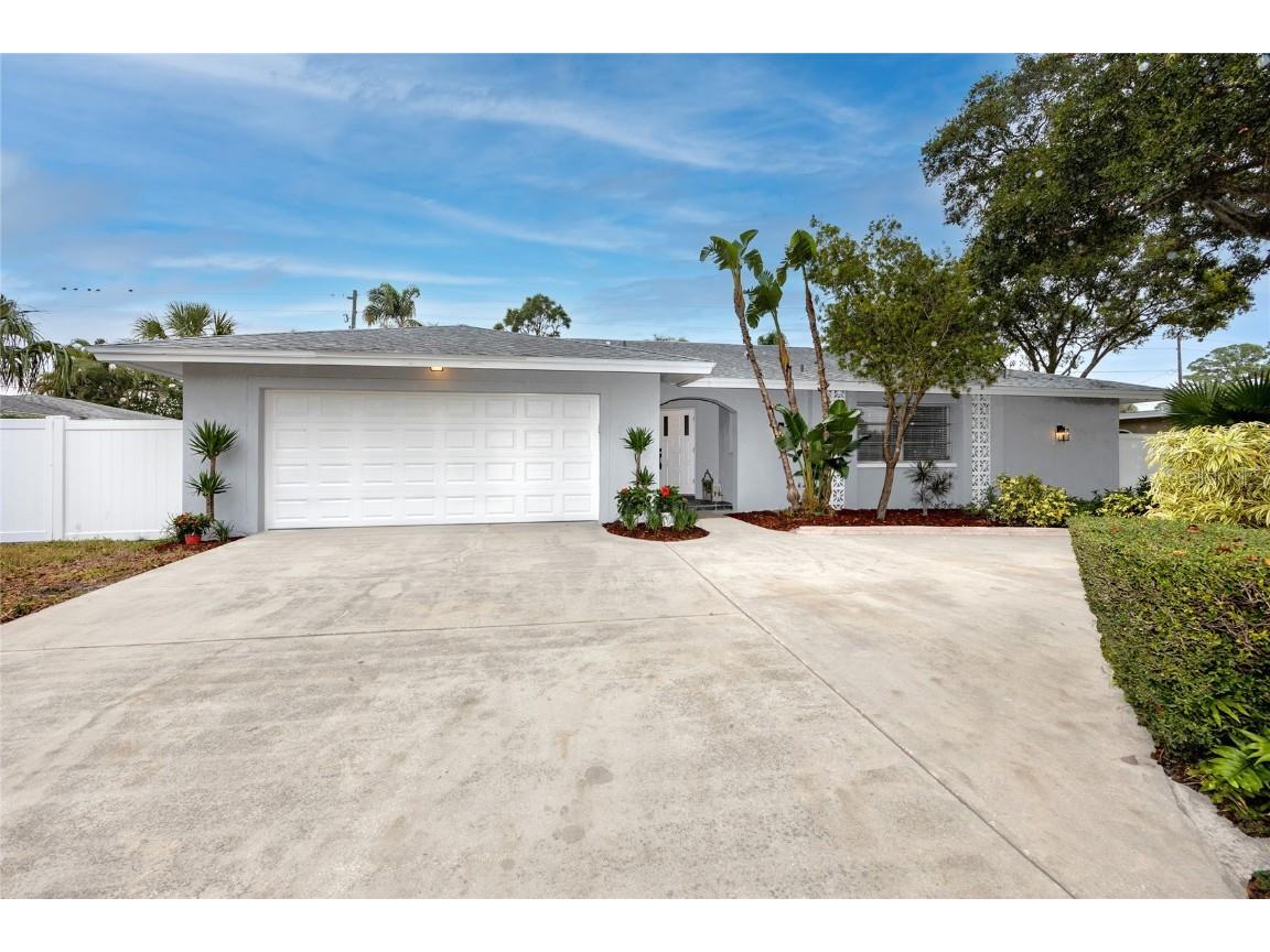 7925 Garden Drive N Saint Petersburg FL 33710 U8185609 image1