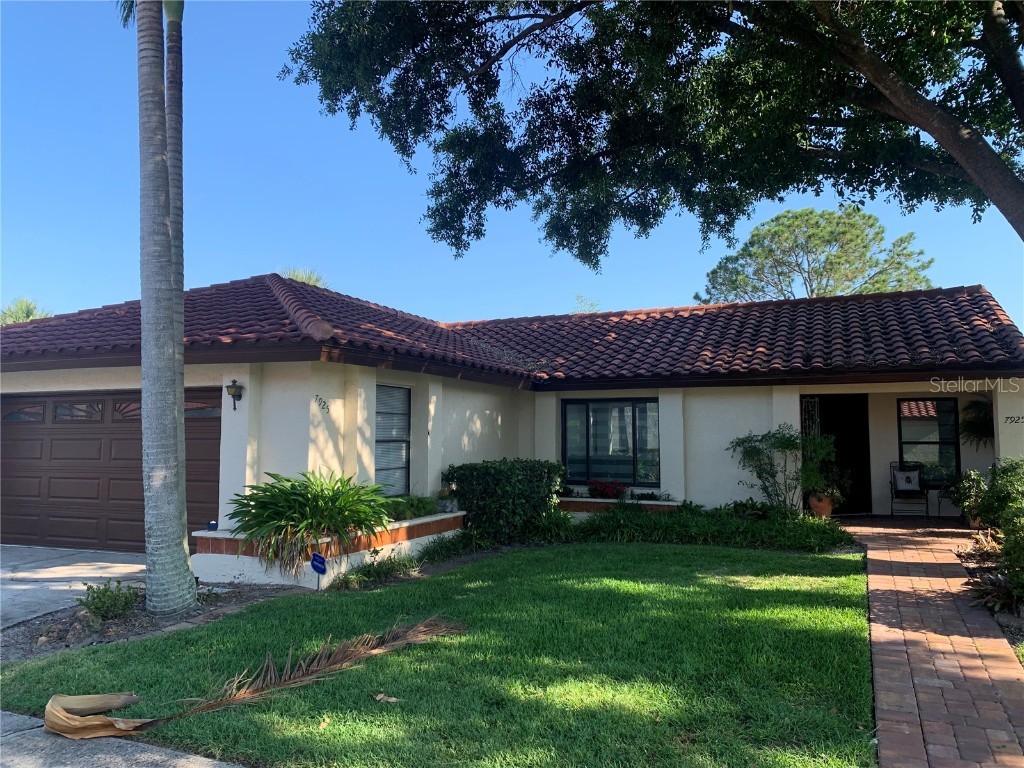 7925 N Marbella Court Orlando FL 32836 J963183 image1