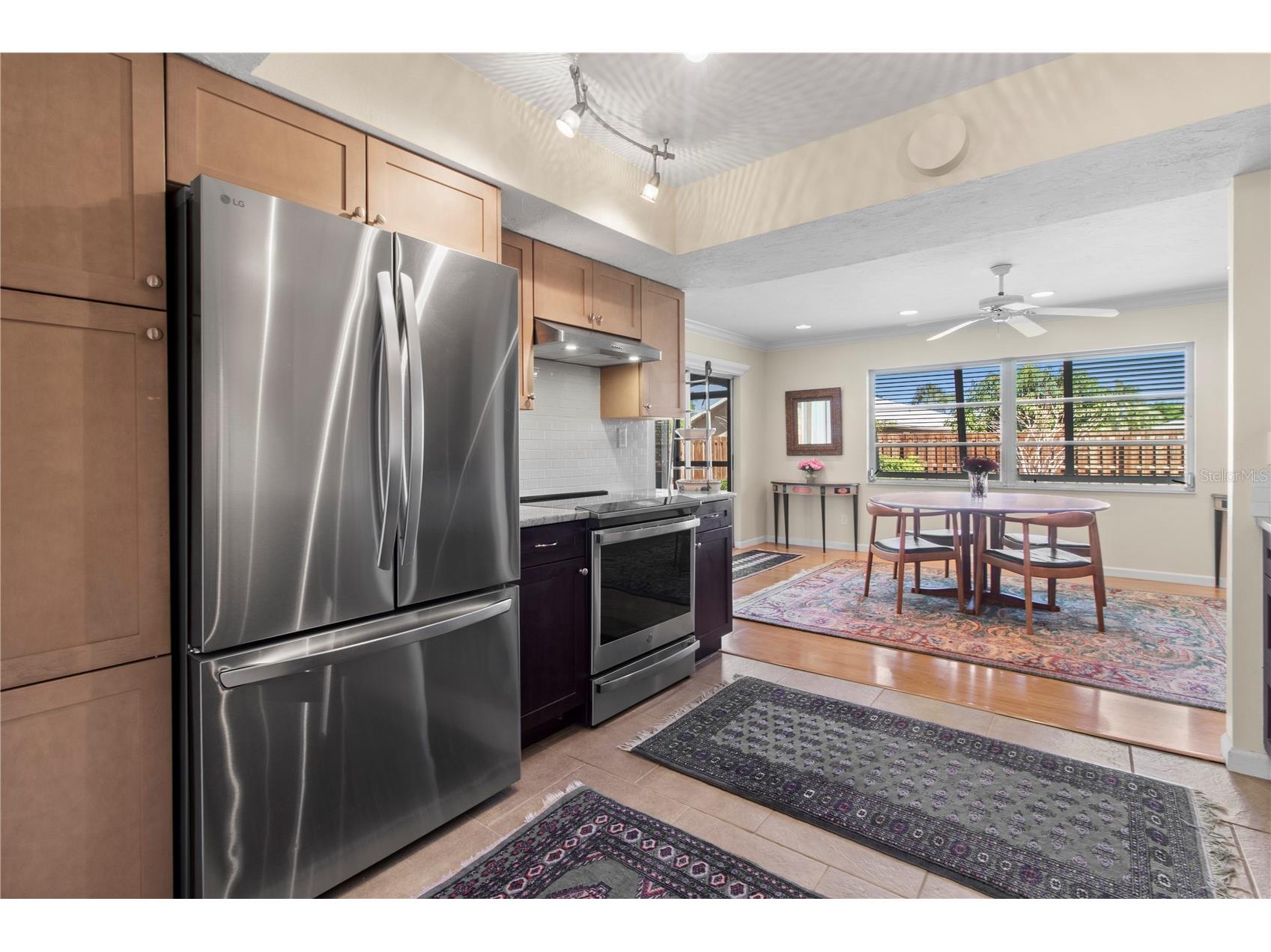 7926 Cypress Lake Drive Sarasota FL 34243 A4684756 image12