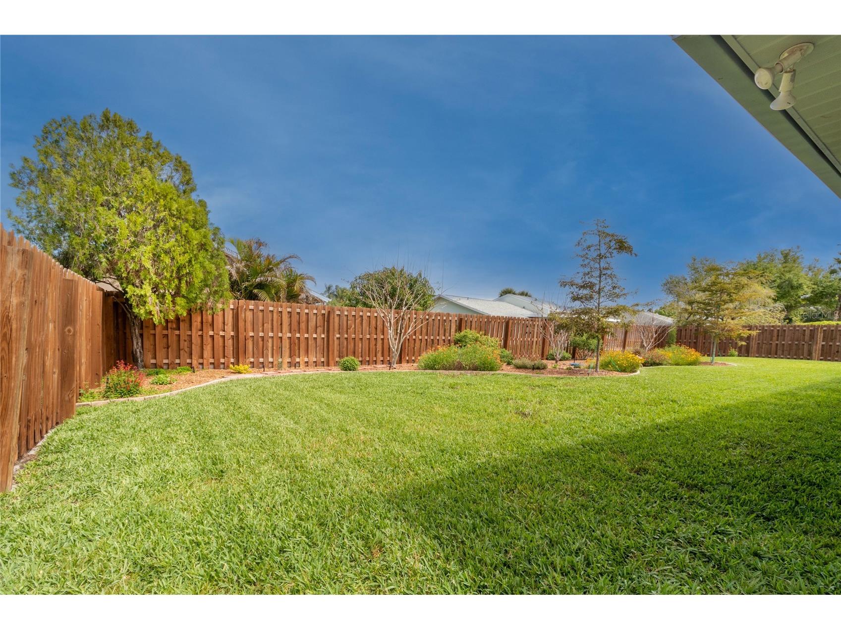 7926 Cypress Lake Drive Sarasota FL 34243 A4684756 image40