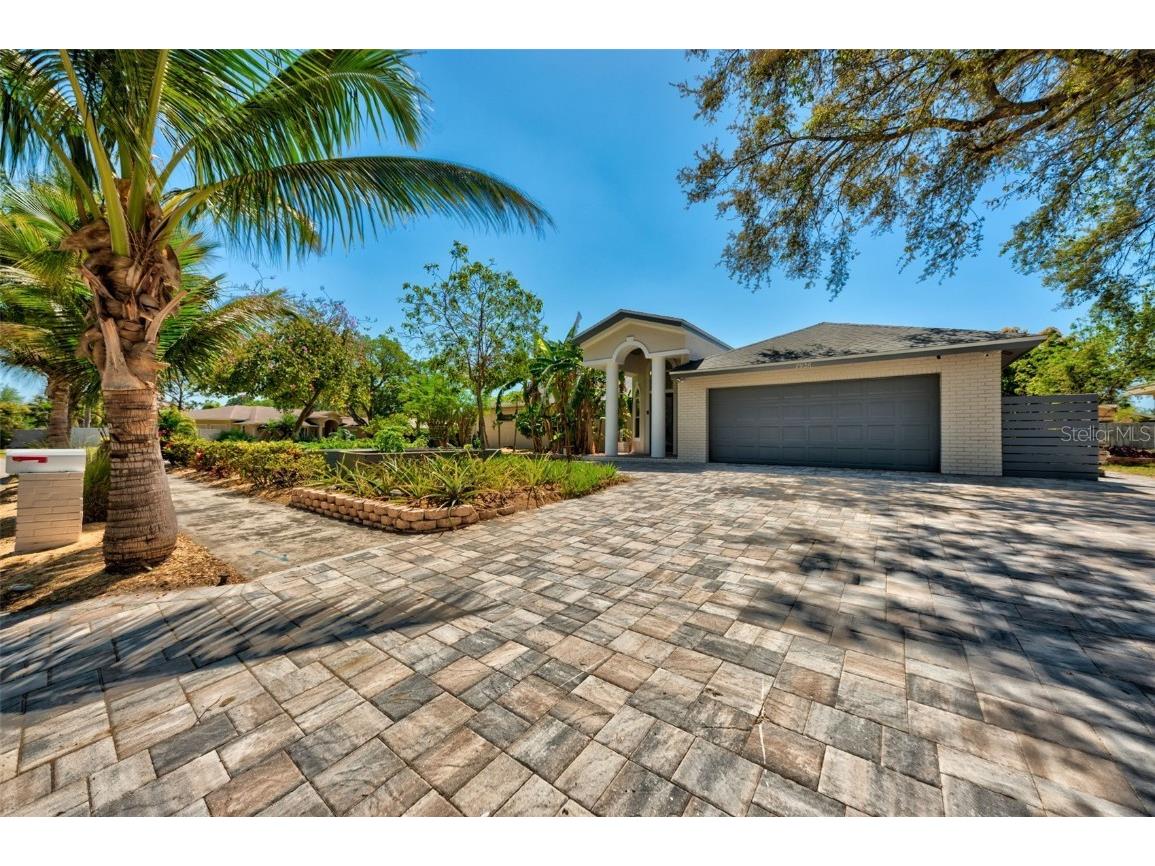 7926 Harwood Road Seminole FL 33777 U8194234 image1