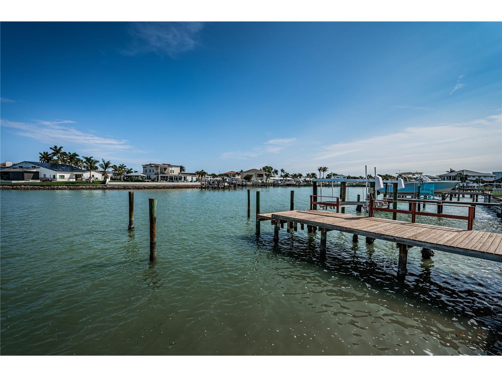 7927 11th Avenue S Saint Petersburg FL 33707 - BOCA CIEGA BAY TB8489495 image31