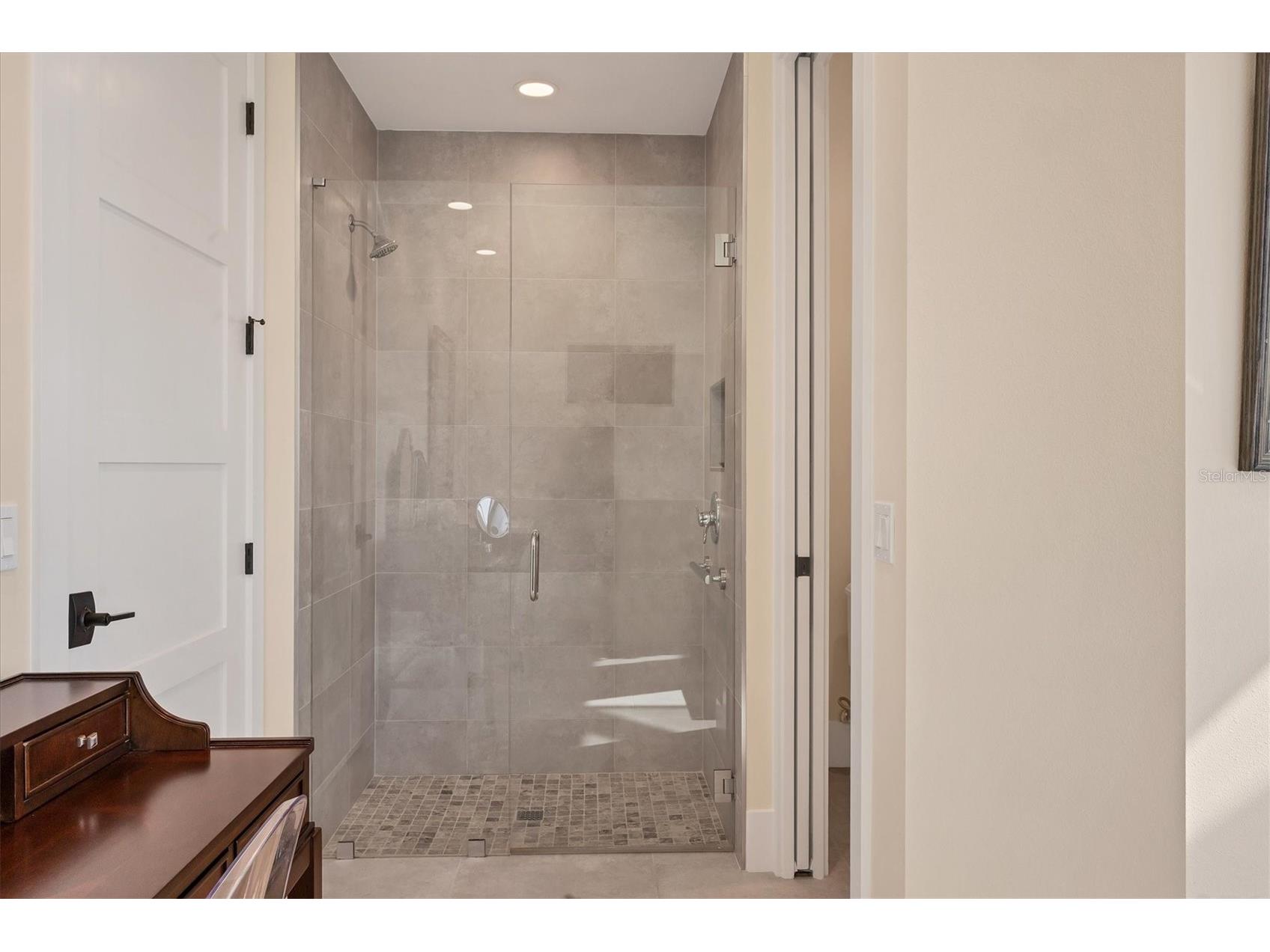 7927 Longbay Boulevard Sarasota FL 34243 A4672404 image22