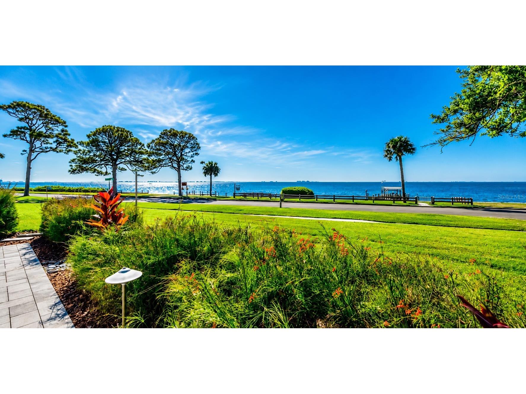 7927 Longbay Boulevard Sarasota FL 34243 - SARASOTA BAY A4693426 image2