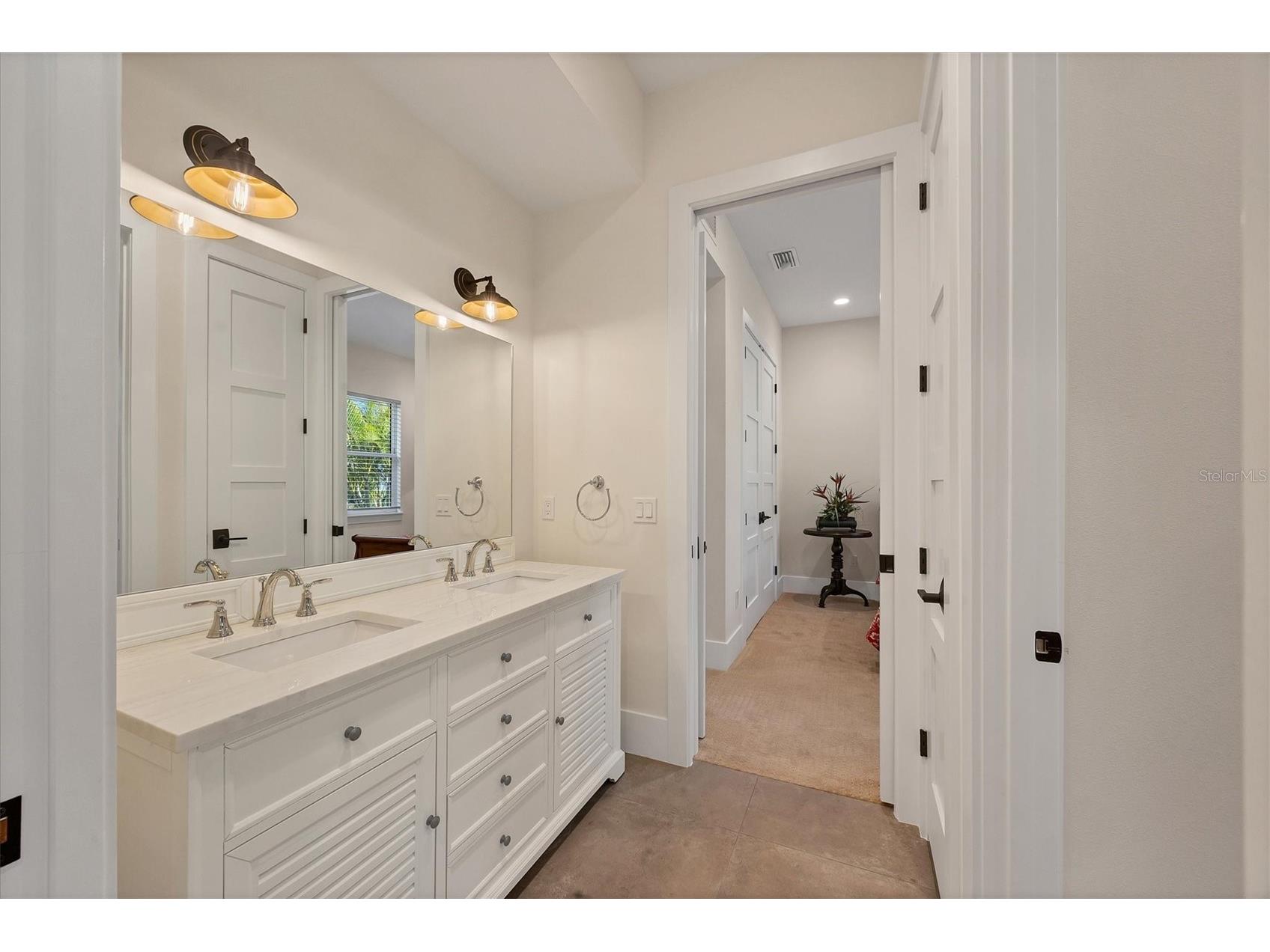 7927 Longbay Boulevard Sarasota FL 34243 - SARASOTA BAY A4693426 image29