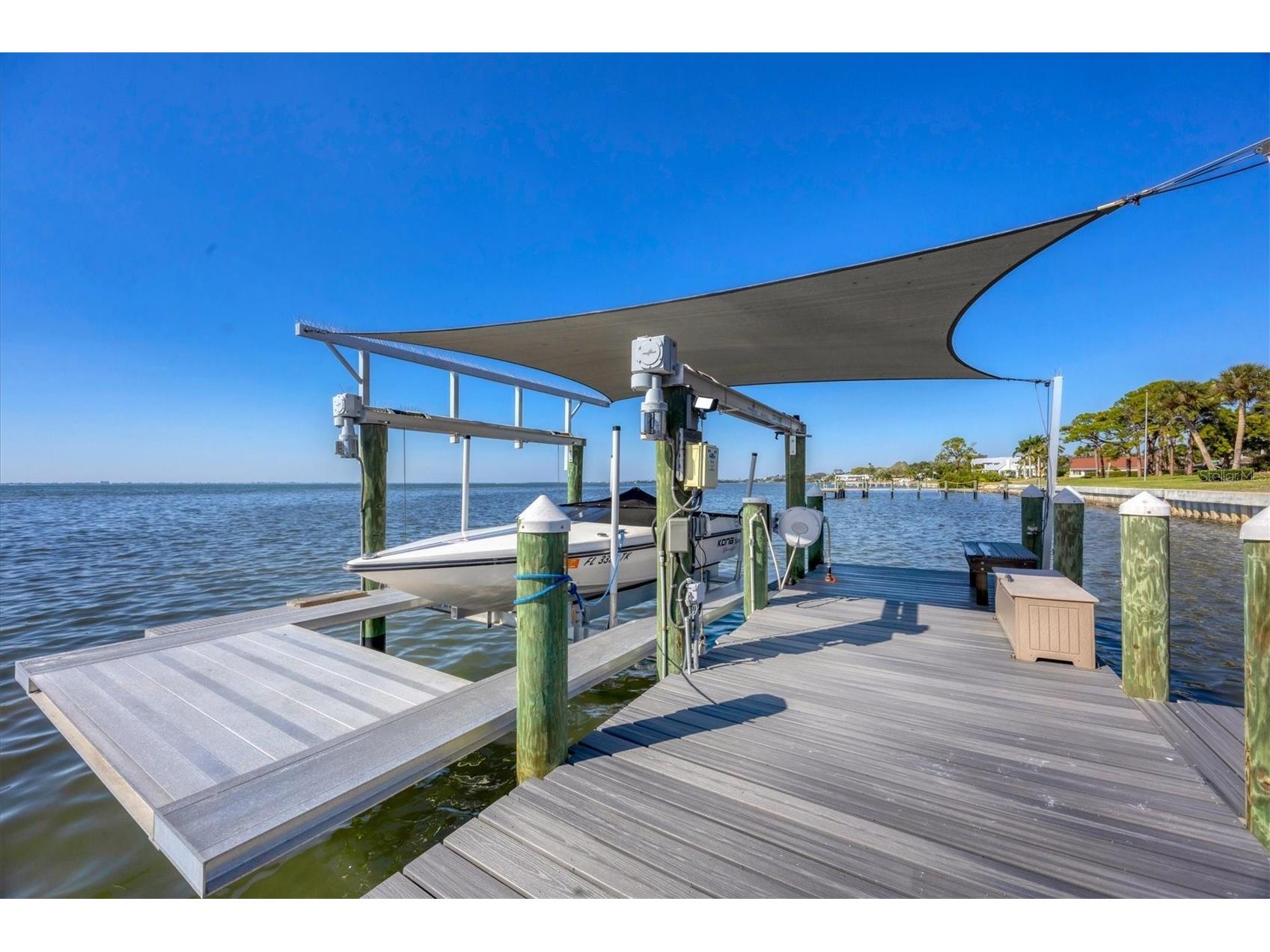 7927 Longbay Boulevard Sarasota FL 34243 - SARASOTA BAY A4693426 image54