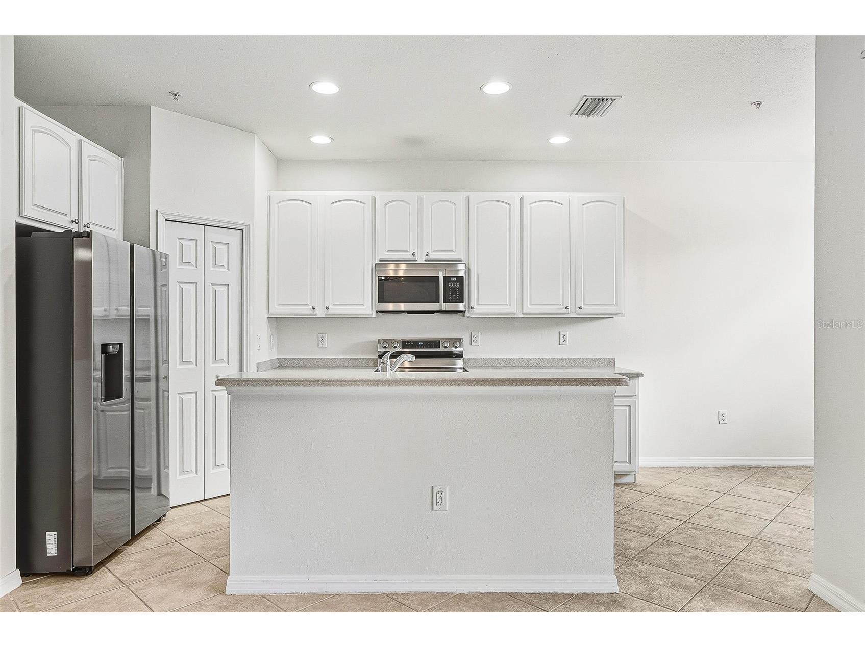 7928 Limestone Lane #19-105 Sarasota FL 34233 A4676761 image13