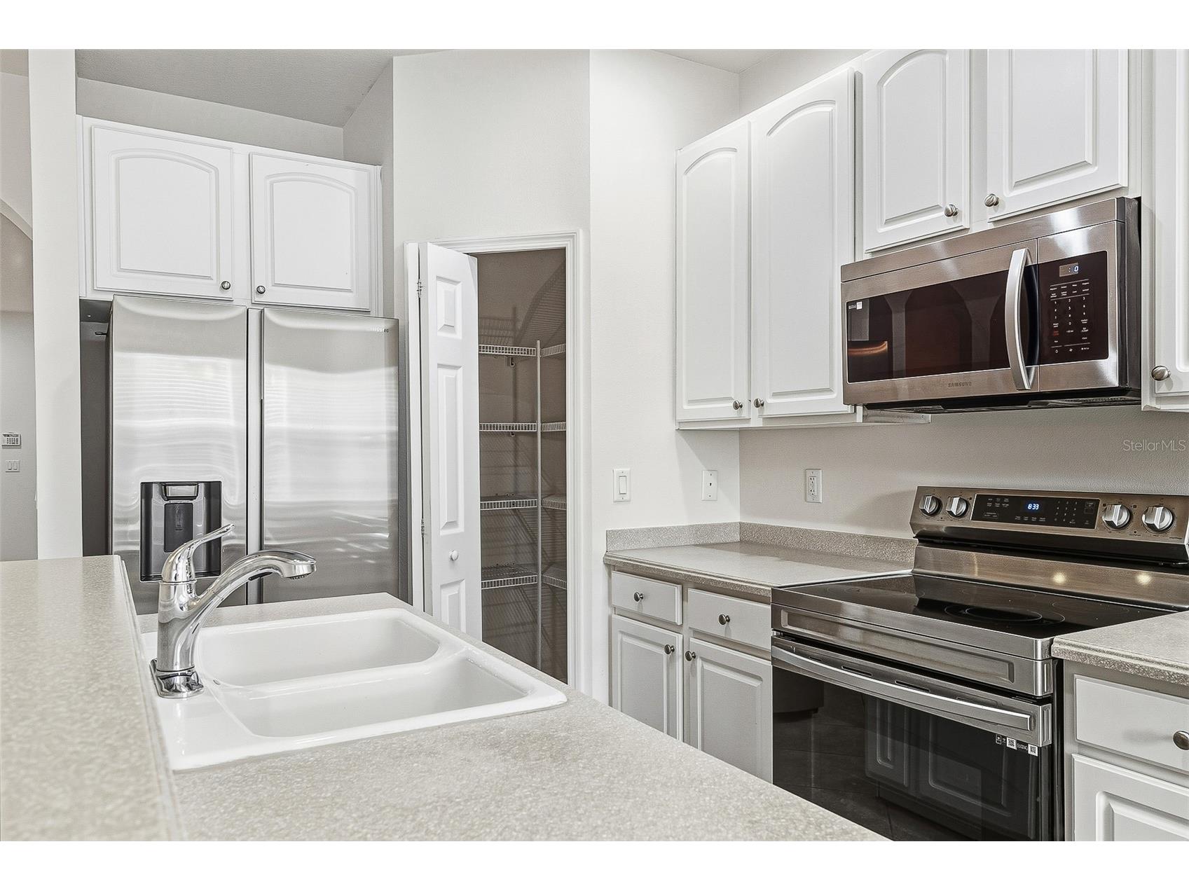 7928 Limestone Lane #19-105 Sarasota FL 34233 A4676761 image17