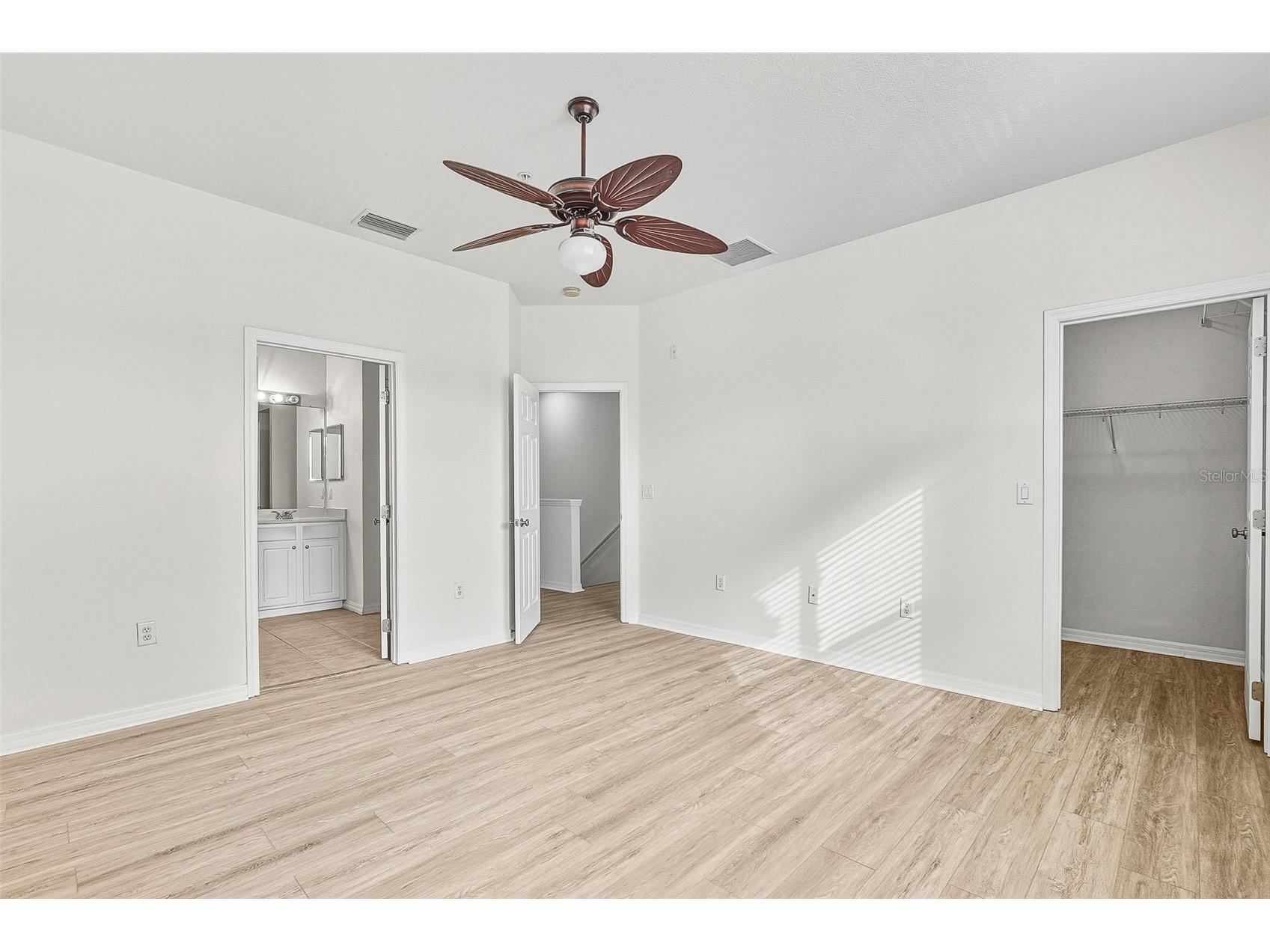 7928 Limestone Lane #19-105 Sarasota FL 34233 A4676761 image26