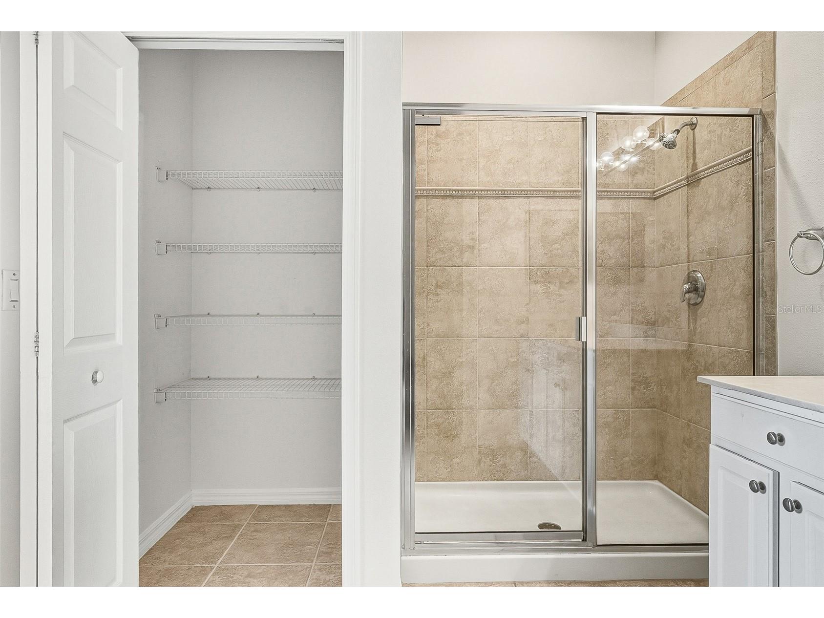 7928 Limestone Lane #19-105 Sarasota FL 34233 A4676761 image28