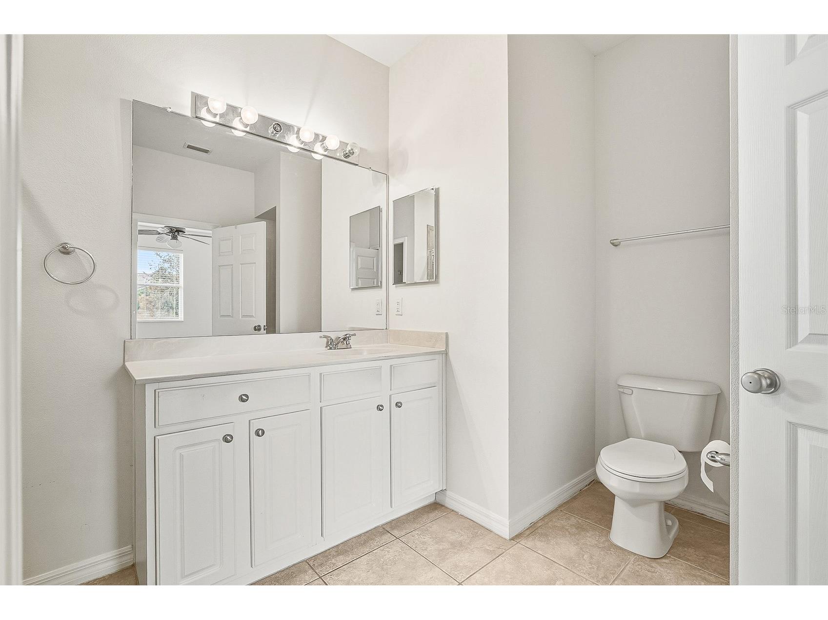 7928 Limestone Lane #19-105 Sarasota FL 34233 A4676761 image29