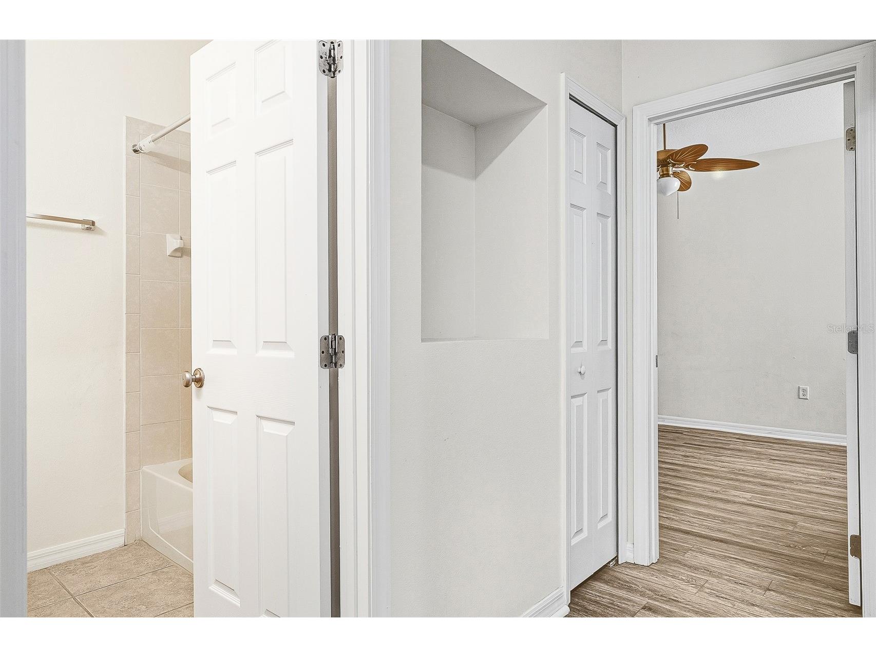 7928 Limestone Lane #19-105 Sarasota FL 34233 A4676761 image30