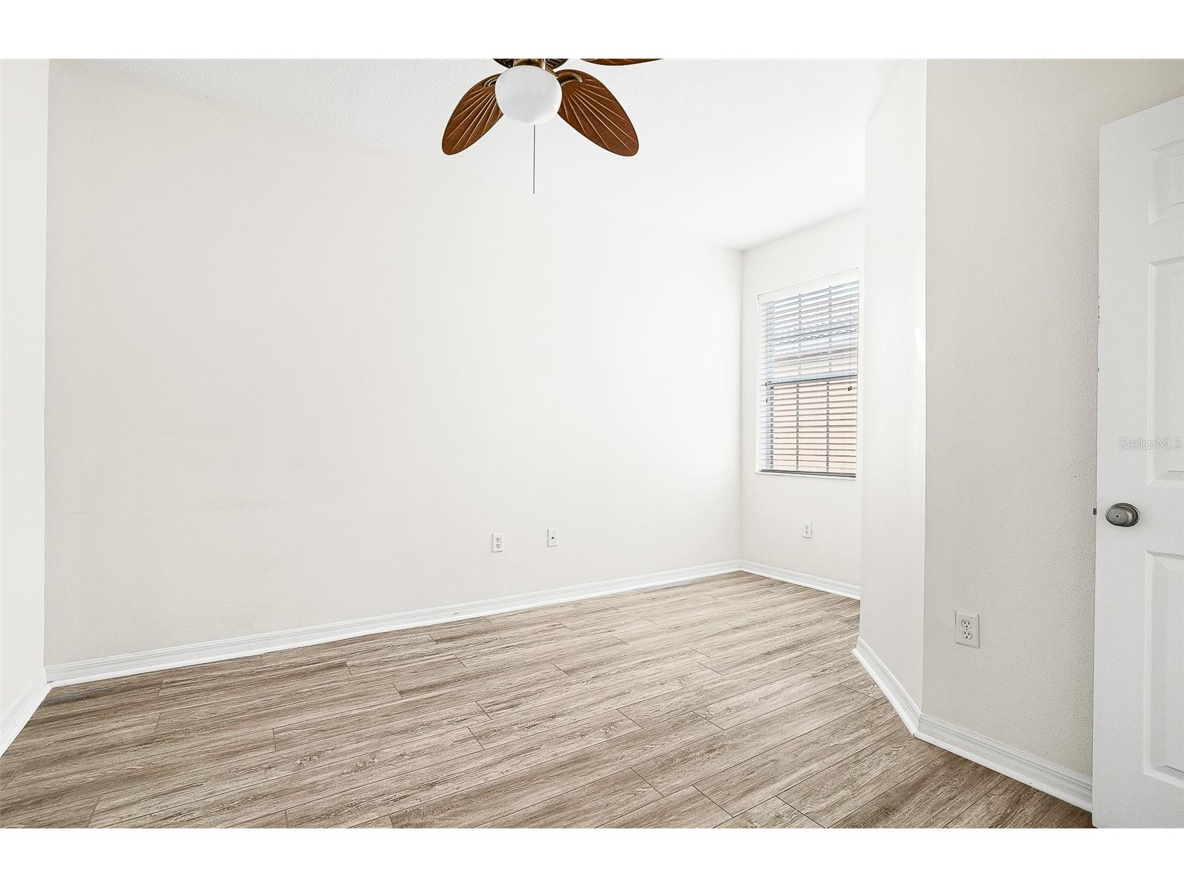 7928 Limestone Lane #19-105 Sarasota FL 34233 A4676761 image34