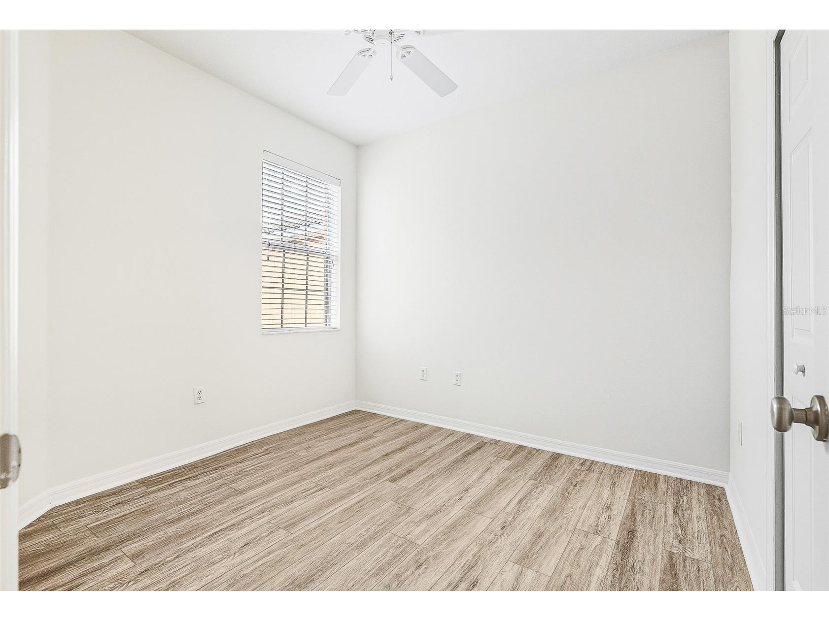 7928 Limestone Lane #19-105 Sarasota FL 34233 A4676761 image35