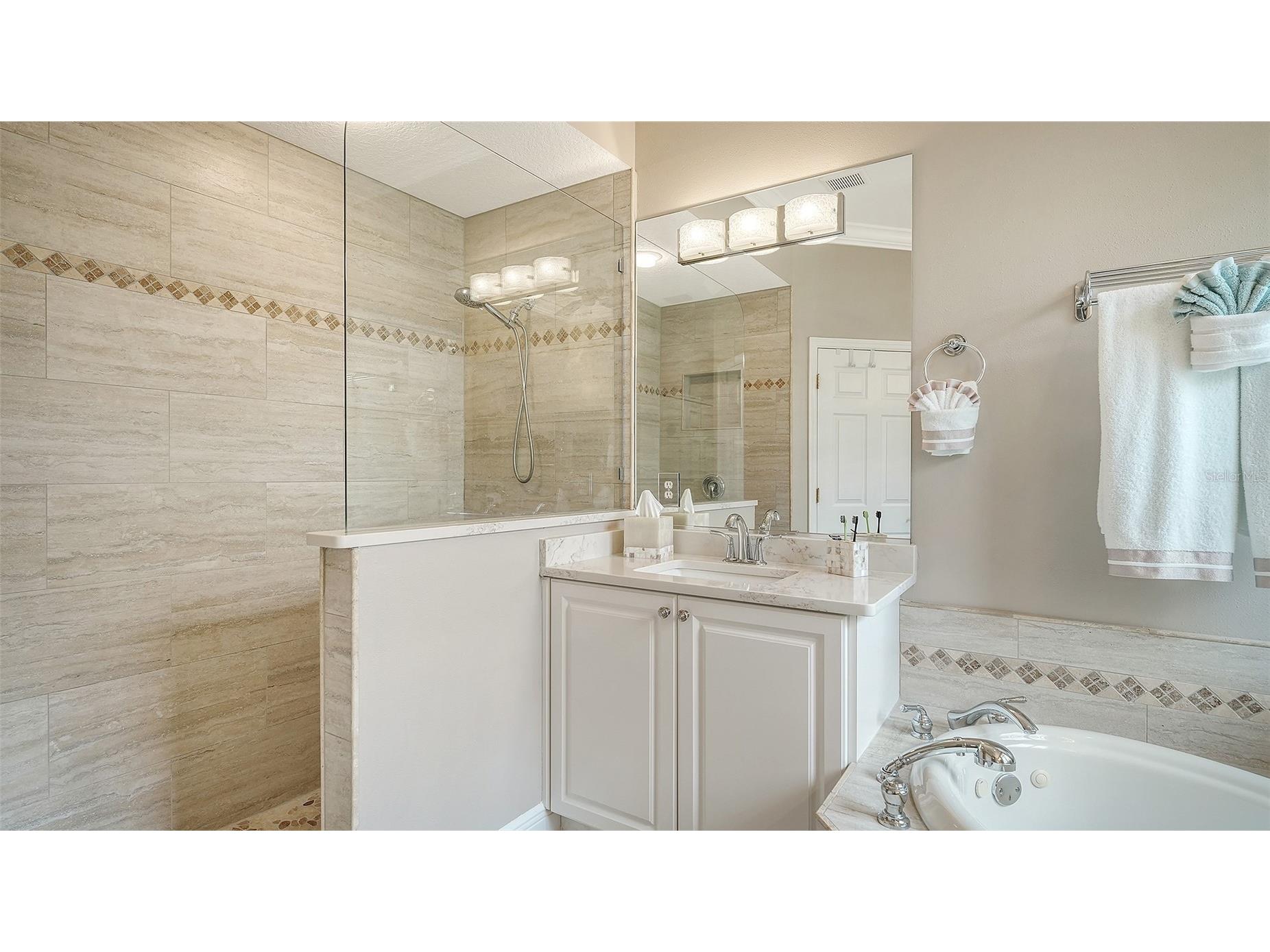 7928 Suntree Glen Bradenton FL 34202 A4694294 image33