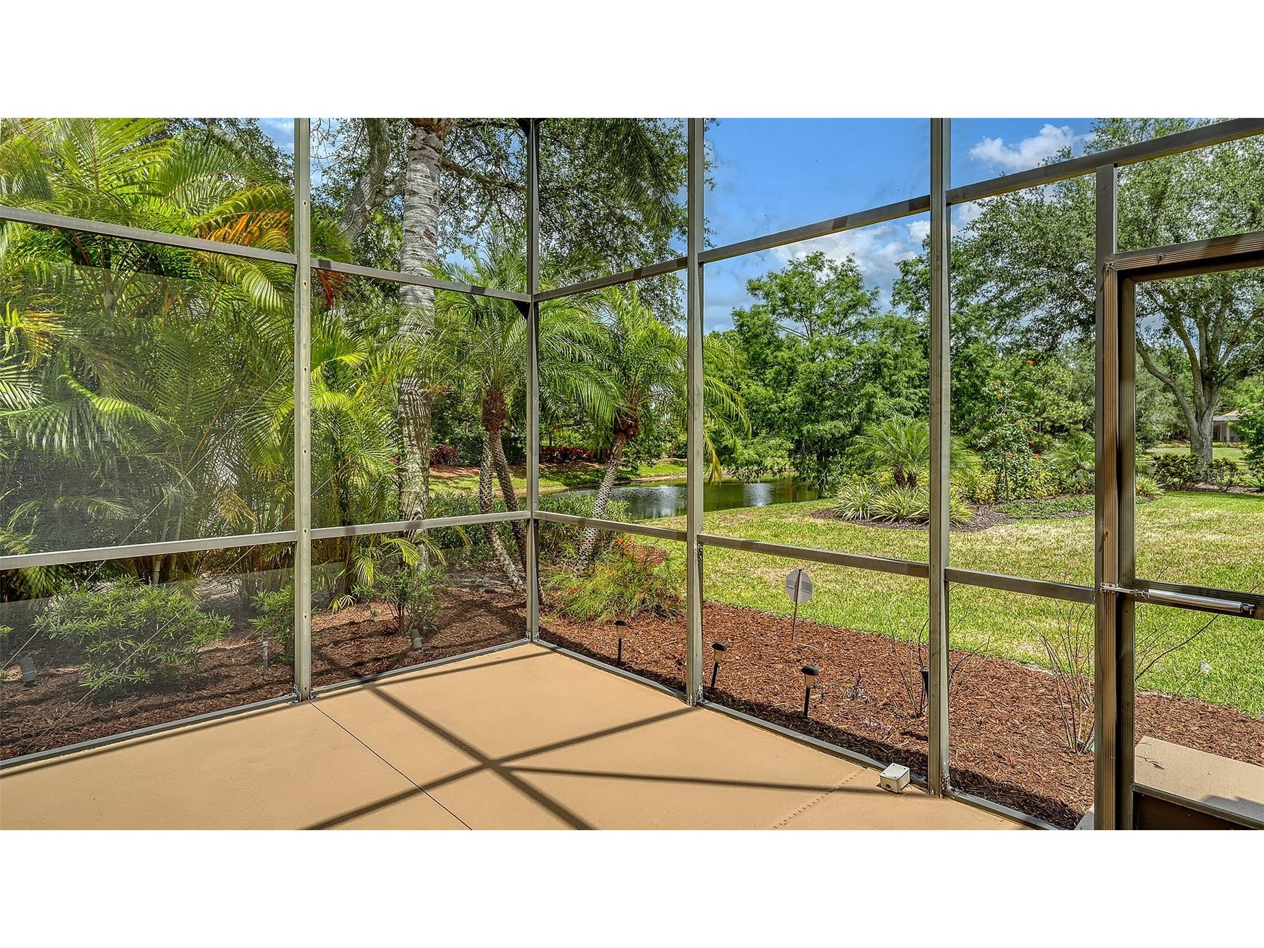 7928 Suntree Glen Bradenton FL 34202 A4694294 image50