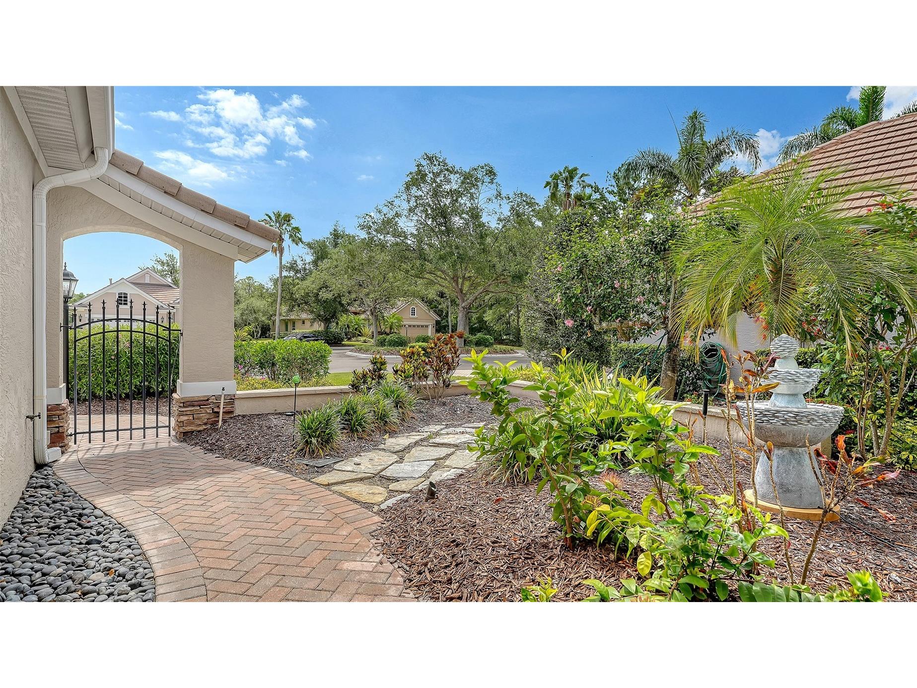 7928 Suntree Glen Bradenton FL 34202 A4694294 image9