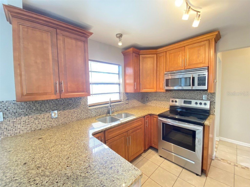 793 Del Prado Drive Kissimmee FL 34758 O6279247 image8