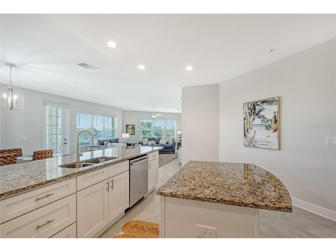 7930 34th Avenue W #102 Bradenton FL 34209 - PALMA SOLA BAY A4617472 image5