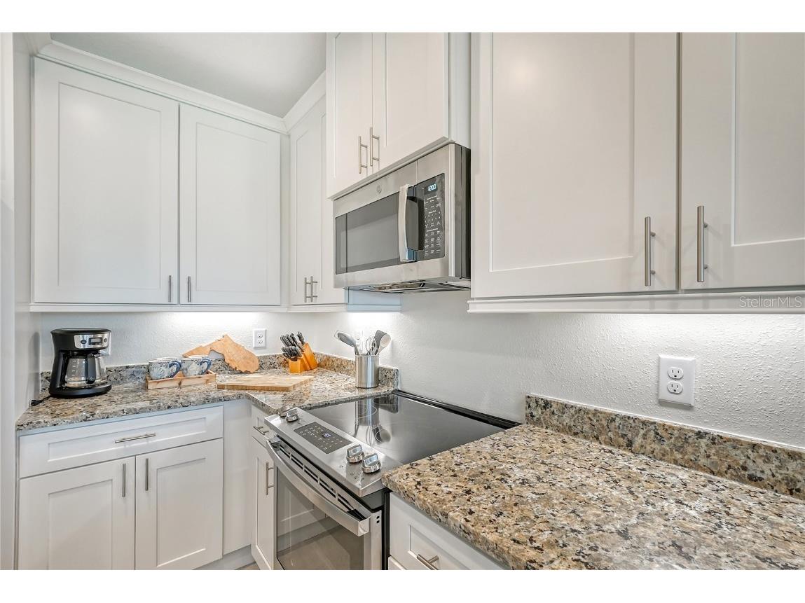 7930 34th Avenue W #102 Bradenton FL 34209 - PALMA SOLA BAY A4617472 image8